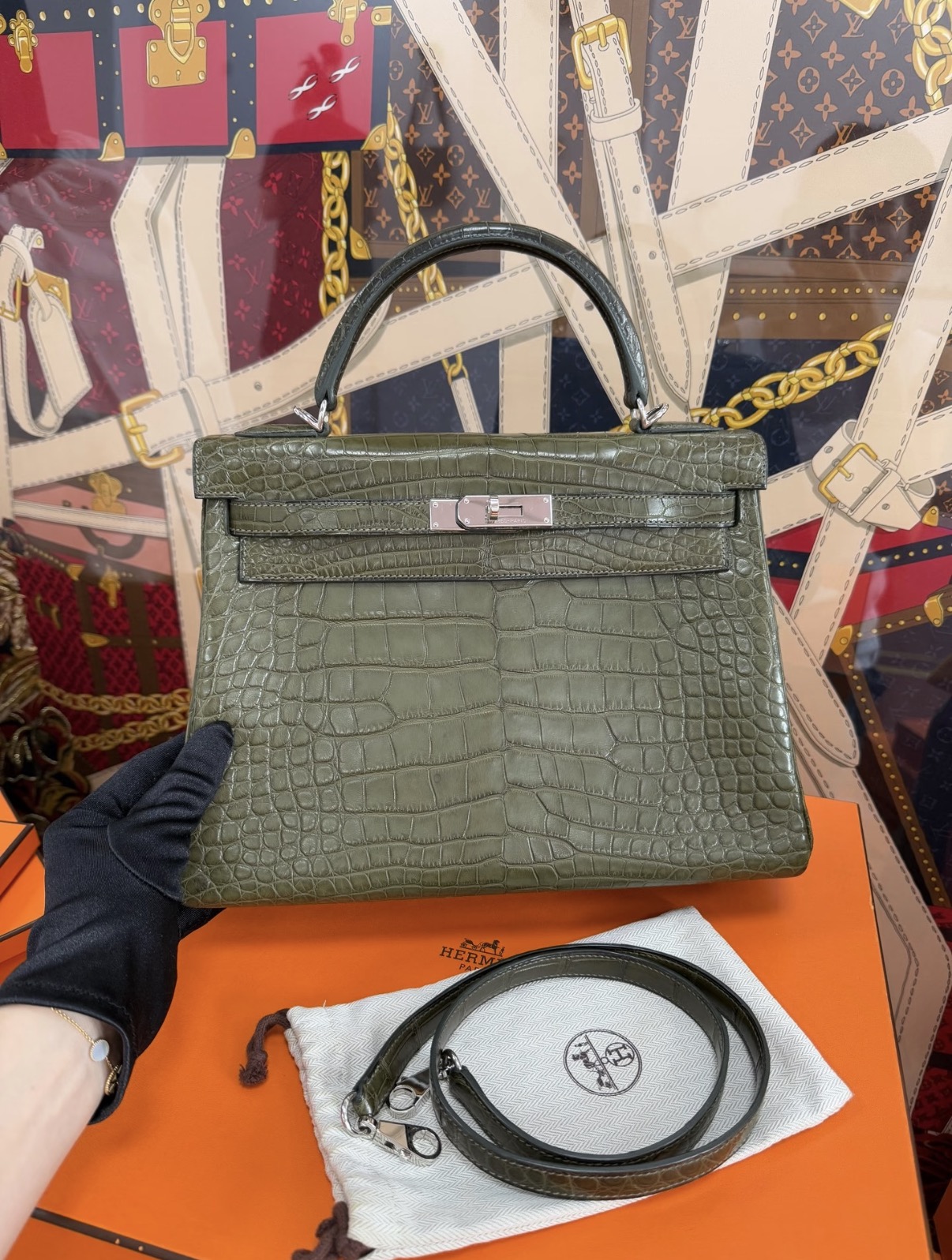 Kelly 25-32 Olive Green Matte Crocodile Leather Silver Hardware Custom - MOVEMENTARTISAN