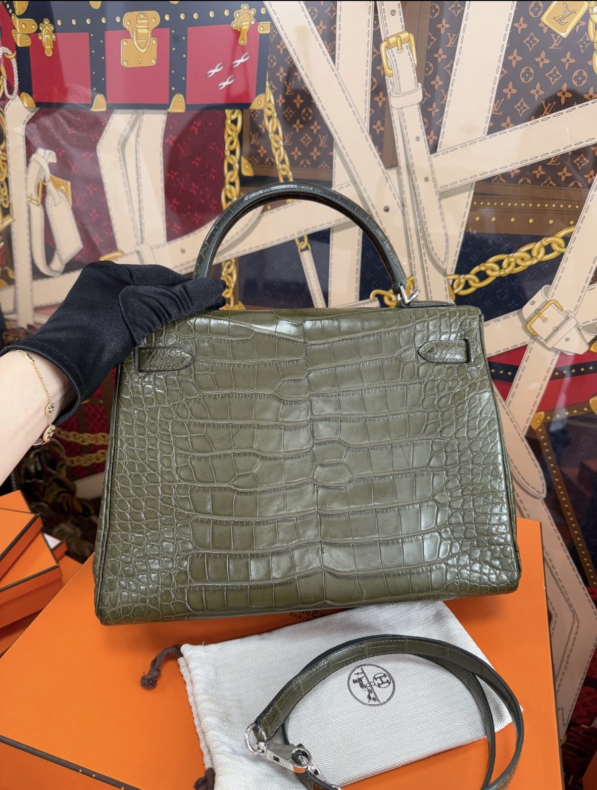 Kelly 25-32 Olive Green Matte Crocodile Leather Silver Hardware Custom - MOVEMENTARTISAN