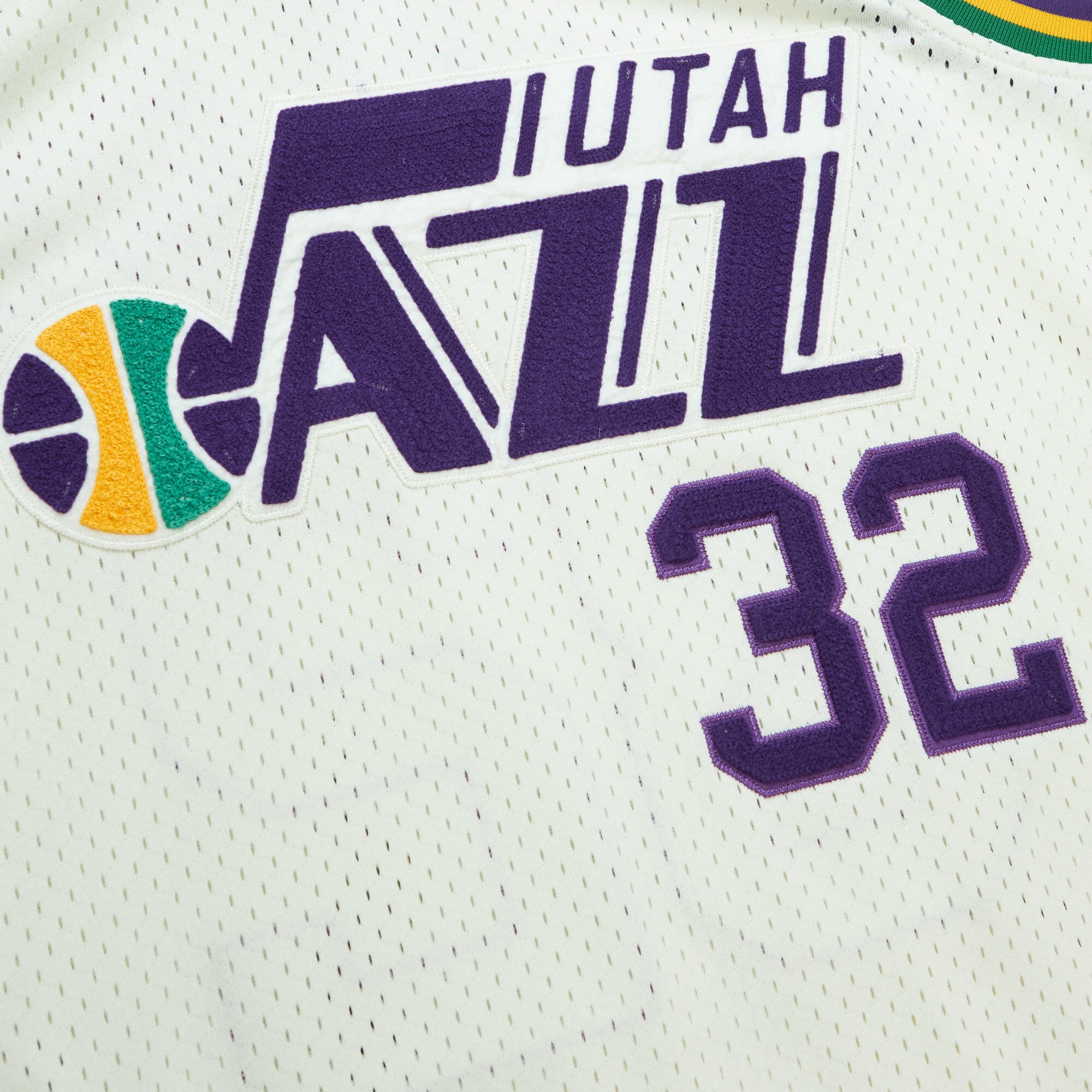 Karl Malone Utah Jazz Mitchell & Ness Chainstitch Swingman Jersey - Cream