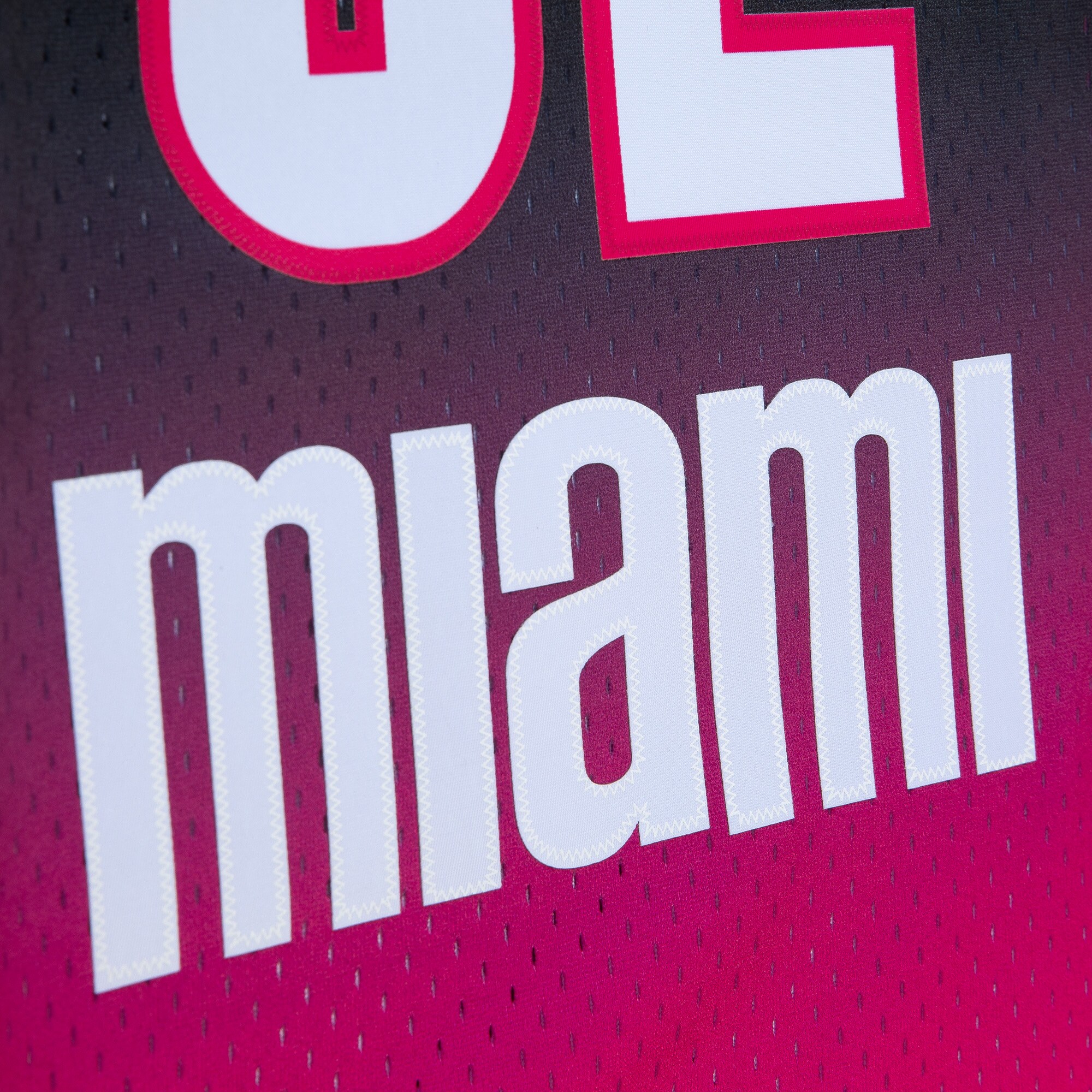 Shaquille O'Neal Miami Heat Mitchell & Ness 2005\/06 Hardwood Classics Fadeaway Swingman Player Jersey - Pink\/Black