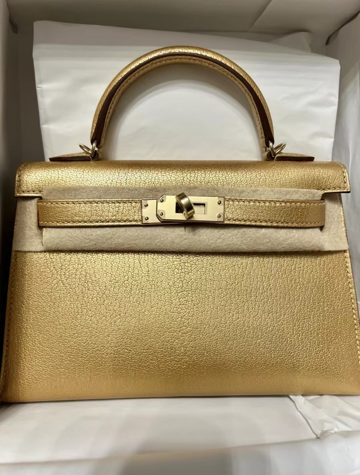 Kelly Mini 2 Olympic Gold Goat leather Custom - MOVEMENTARTISAN