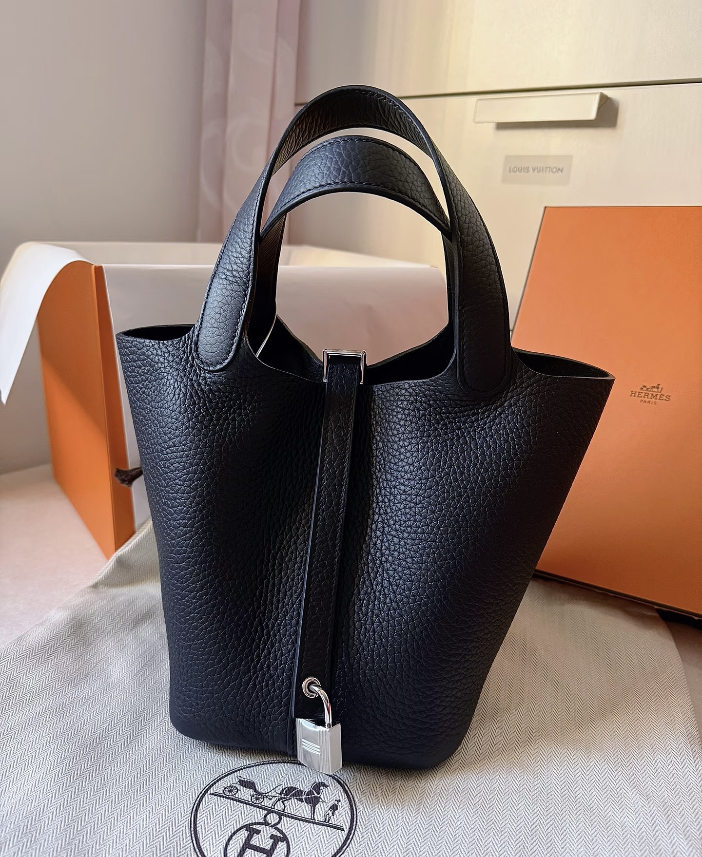 Picotin 22 custom Black - MOVEMENTARTISAN