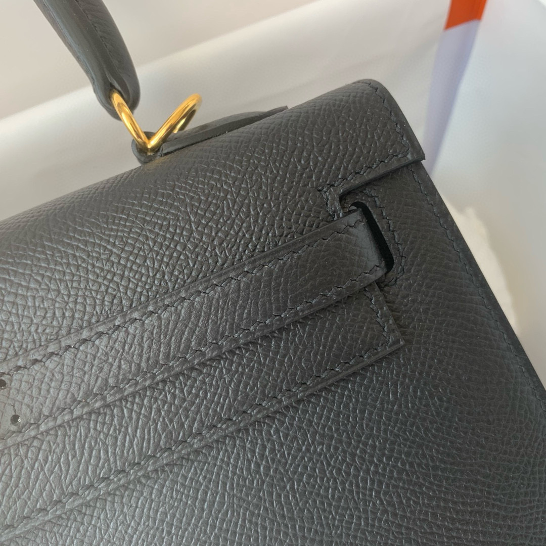 Kelly 25-28 custom calfskin Epsom - MOVEMENTARTISAN