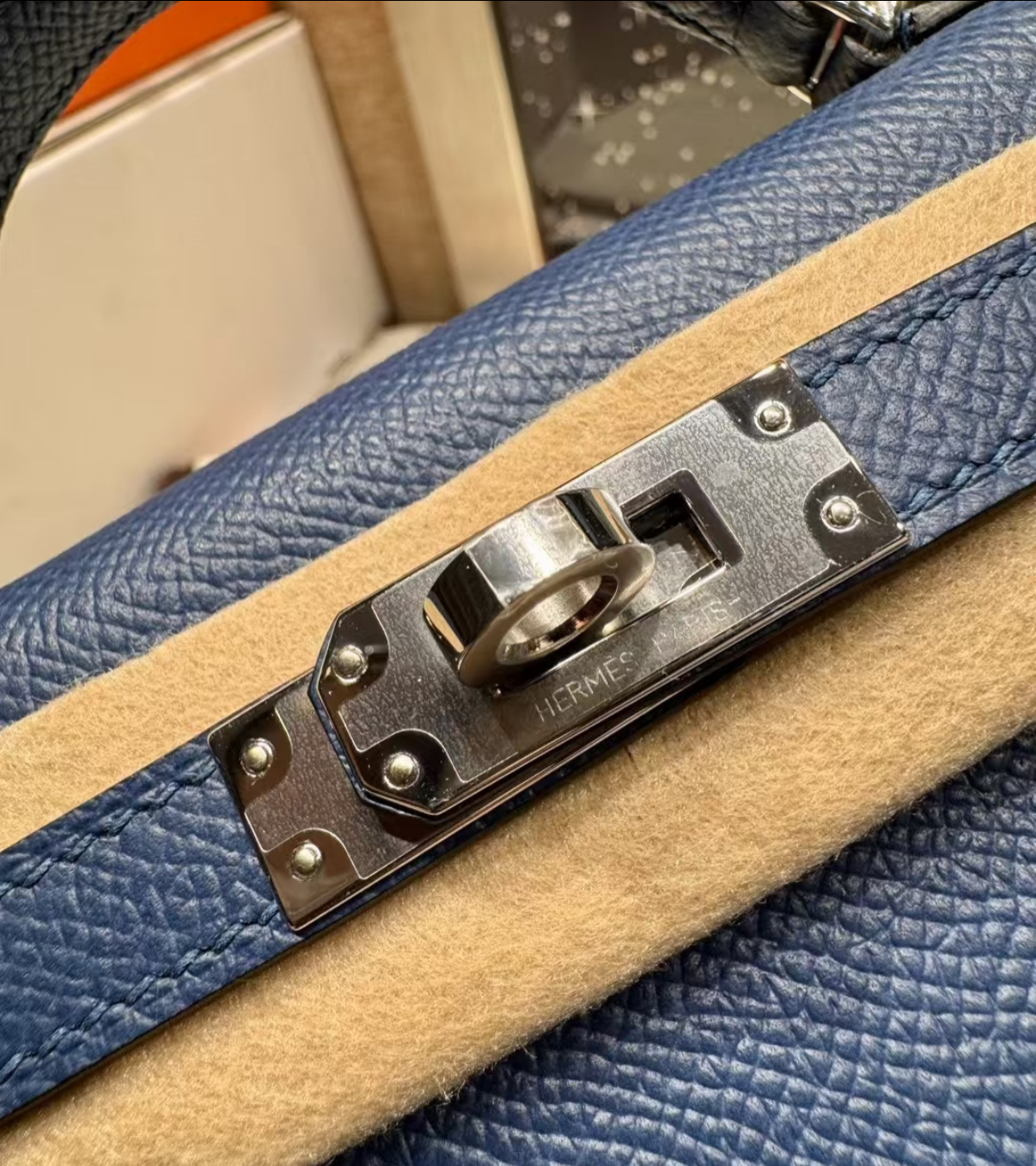 Kelly mini Sapphire Blue Custom - MOVEMENTARTISAN