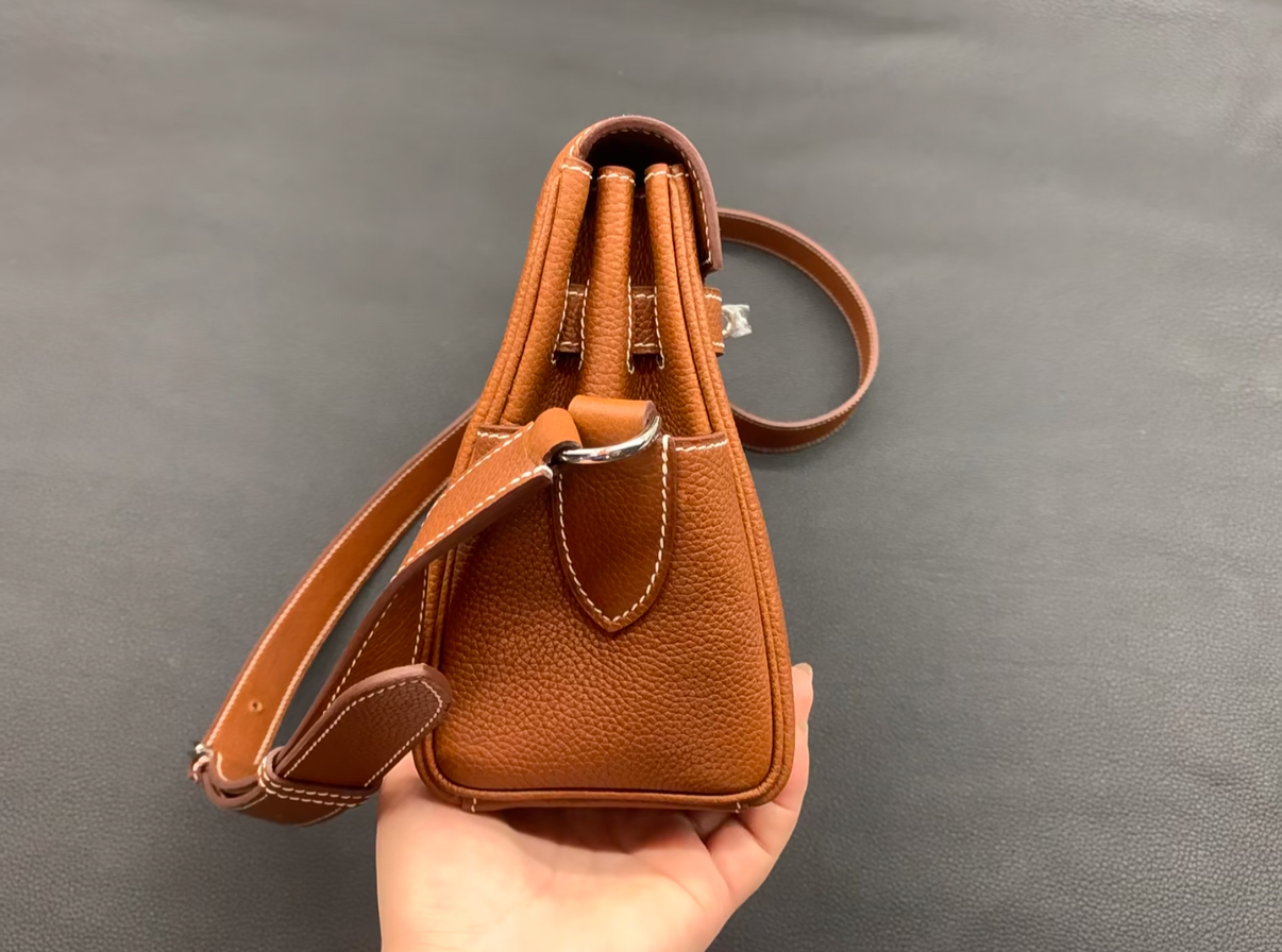 Kelly PM Messenger Bag 25 Custom - MOVEMENTARTISAN