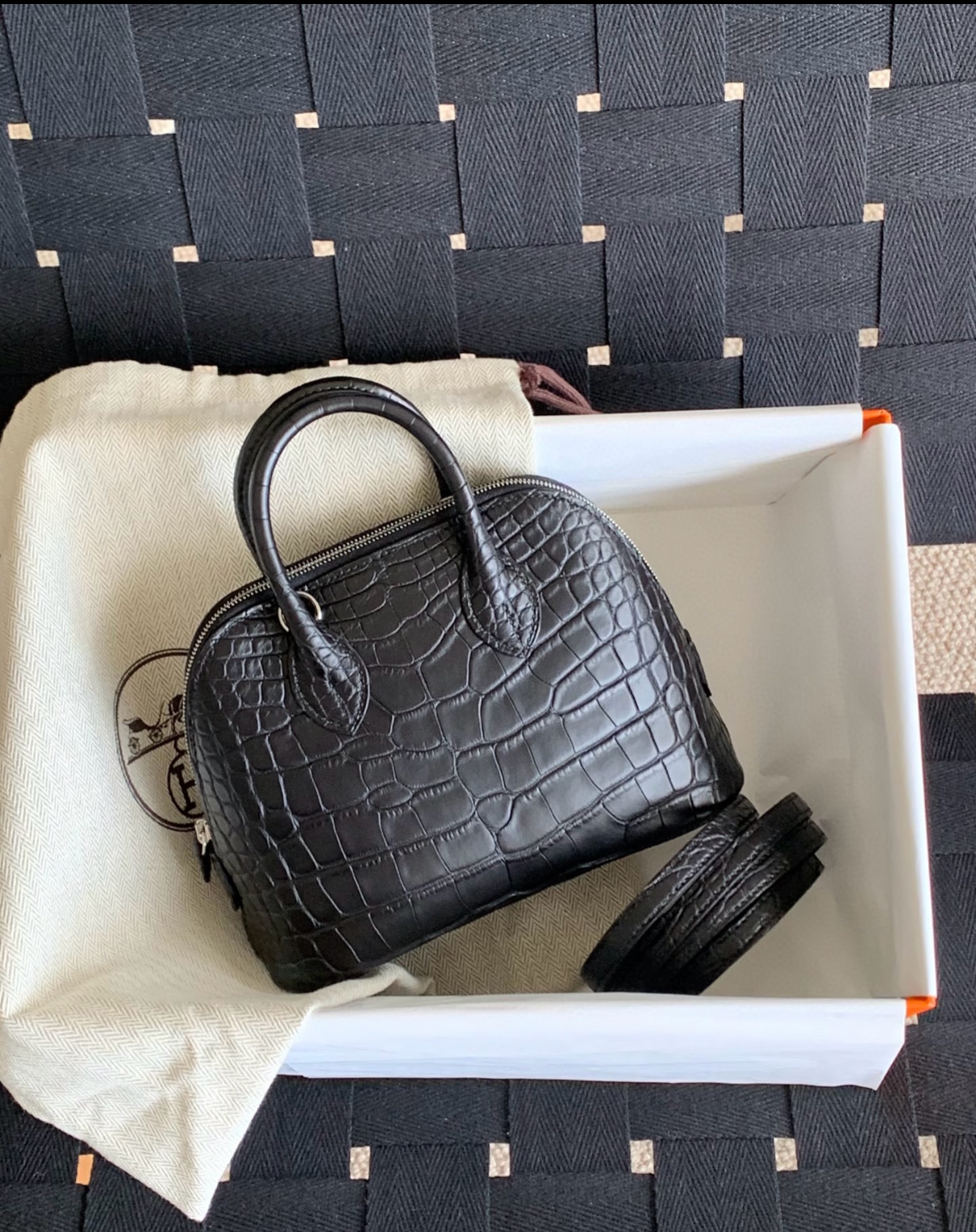 Bolide Mini 18CM Matte crocodile leather Black - MOVEMENTARTISAN