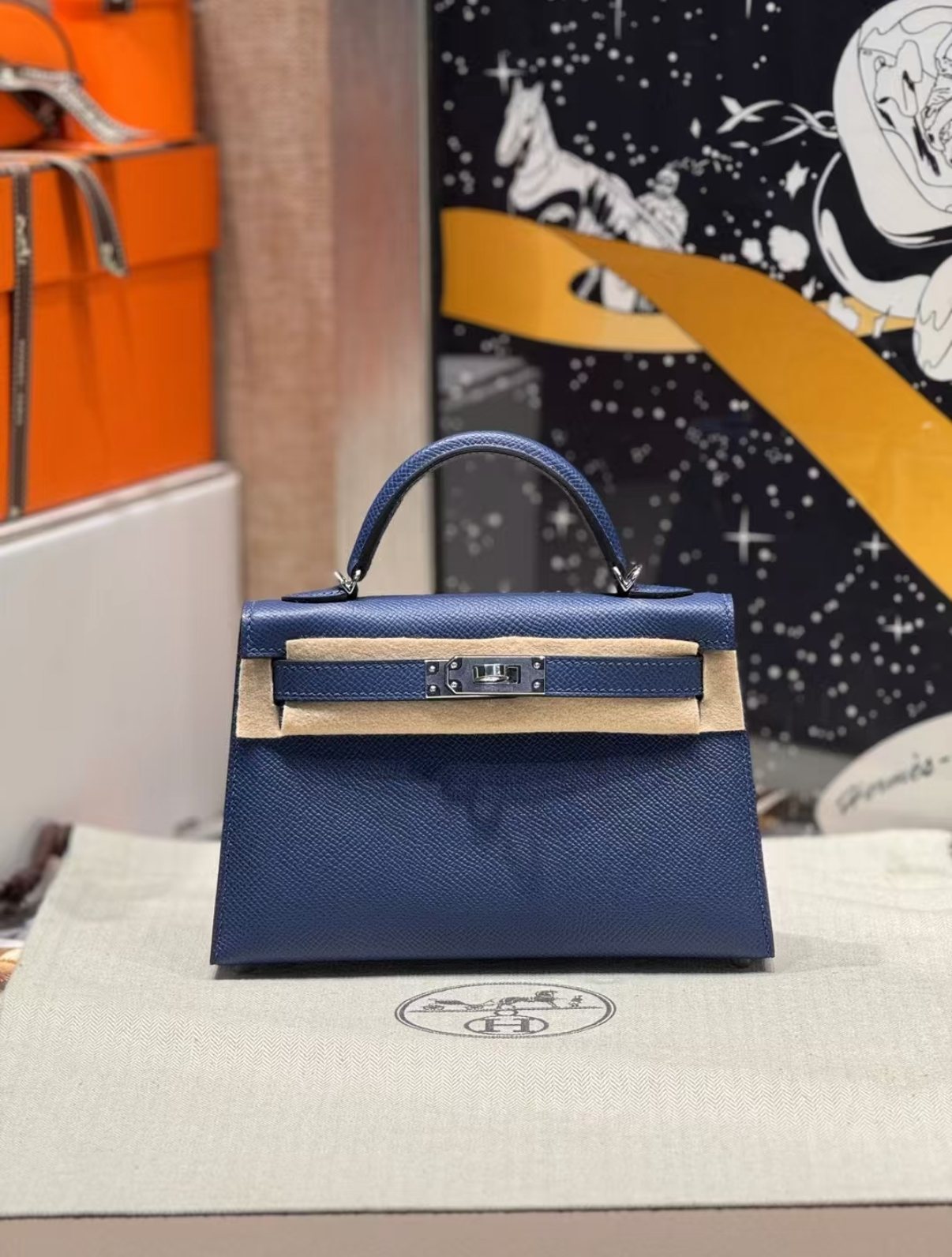 Kelly mini Sapphire Blue Custom - MOVEMENTARTISAN