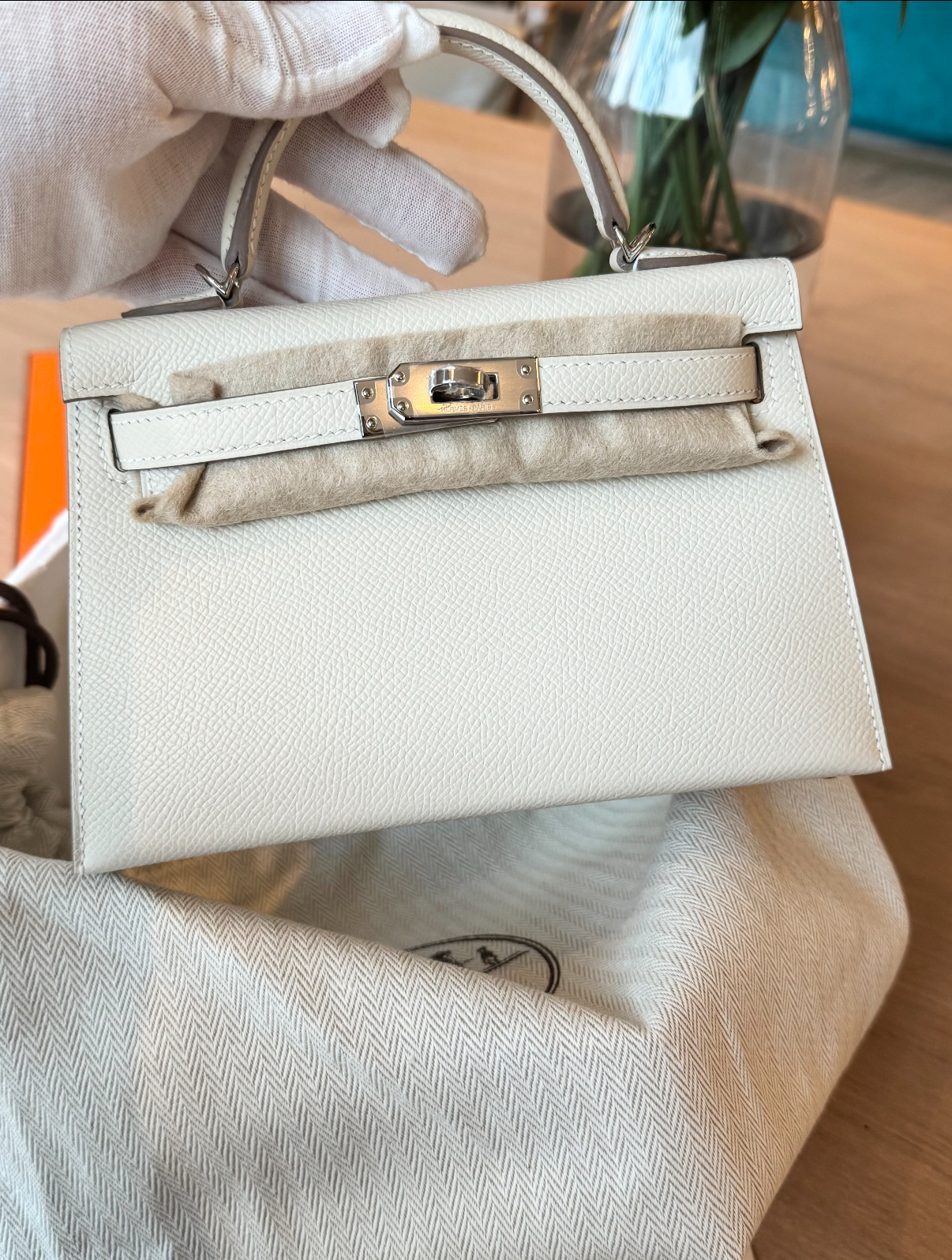 Kelly mini 2 off-white custom - MOVEMENTARTISAN