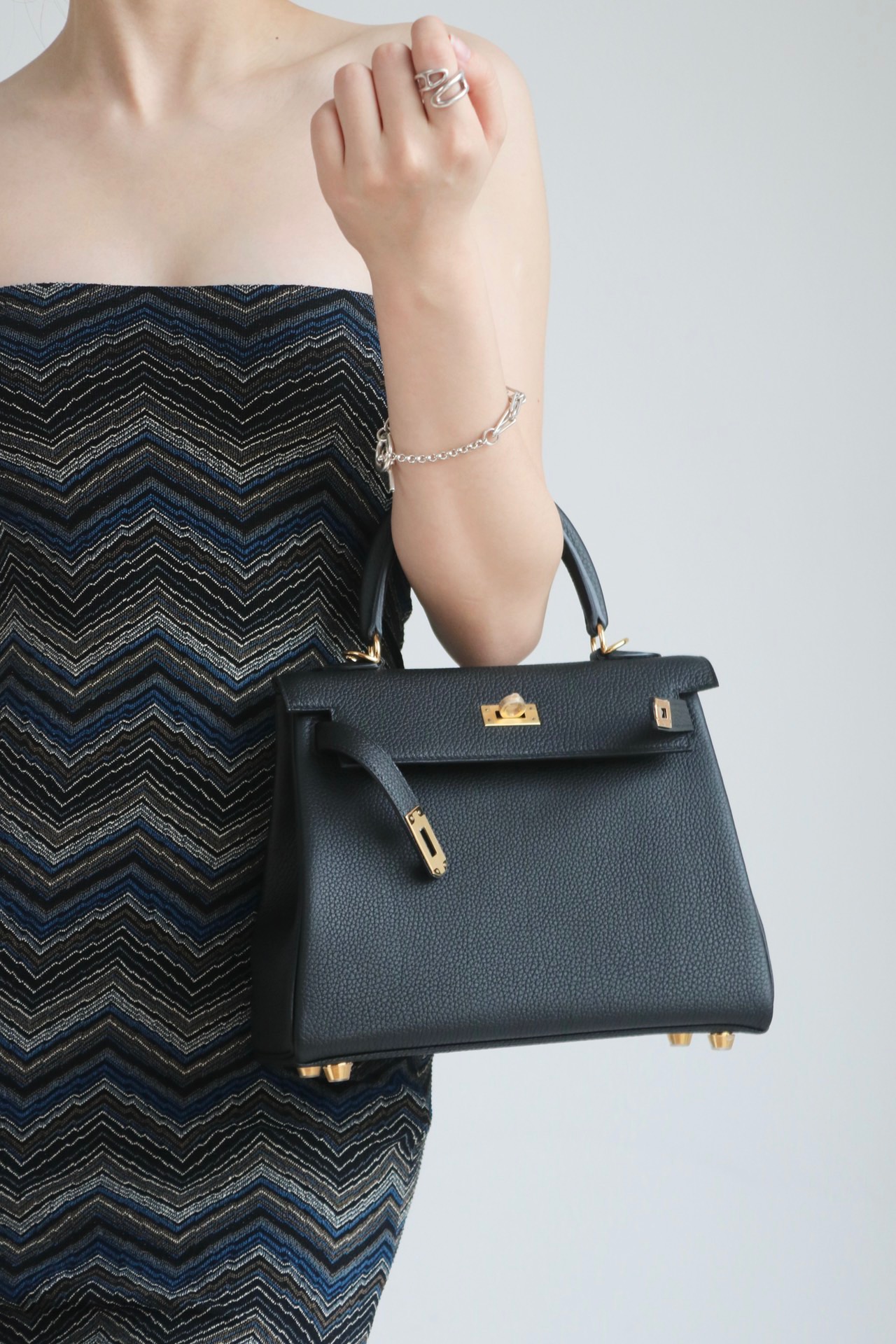 Kelly 25-28 - MOVEMENTARTISAN