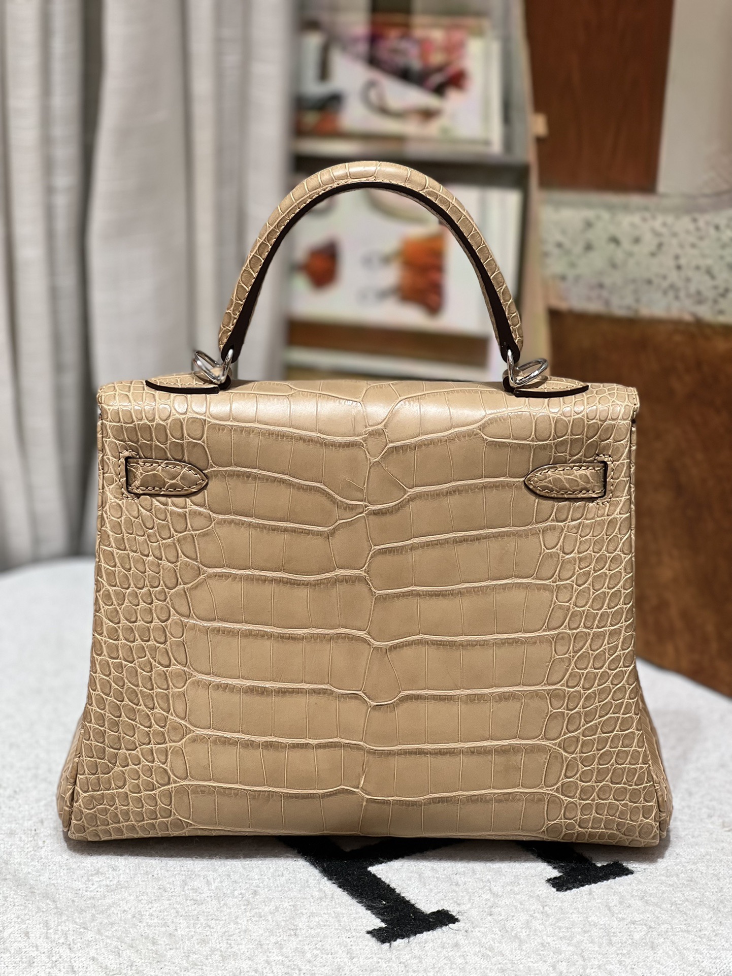 Kelly 25-28 beige matte crocodile leather custom - MOVEMENTARTISAN