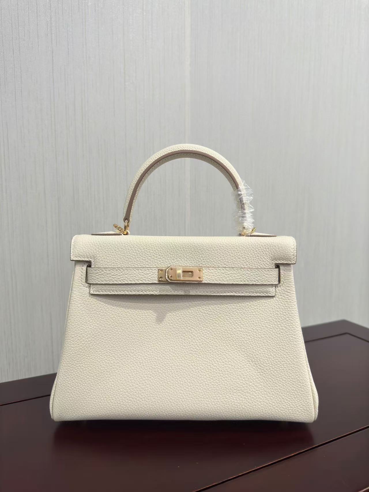 Kelly 25-28 custom calfskin - MOVEMENTARTISAN