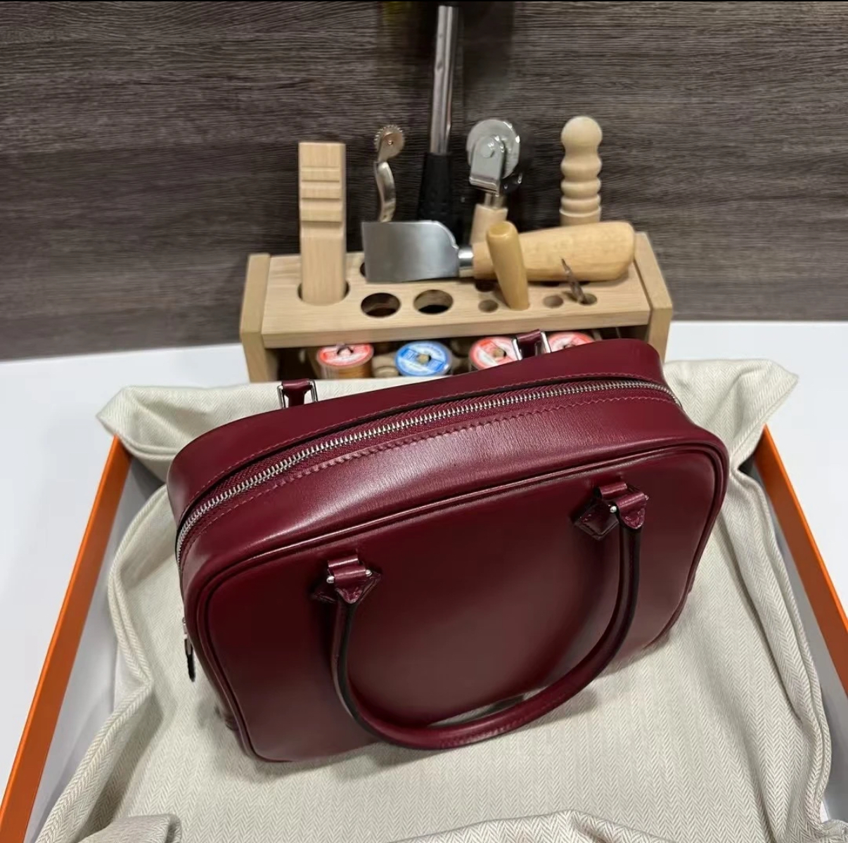 plume 20 Bordeaux Red BOX custom - MOVEMENTARTISAN