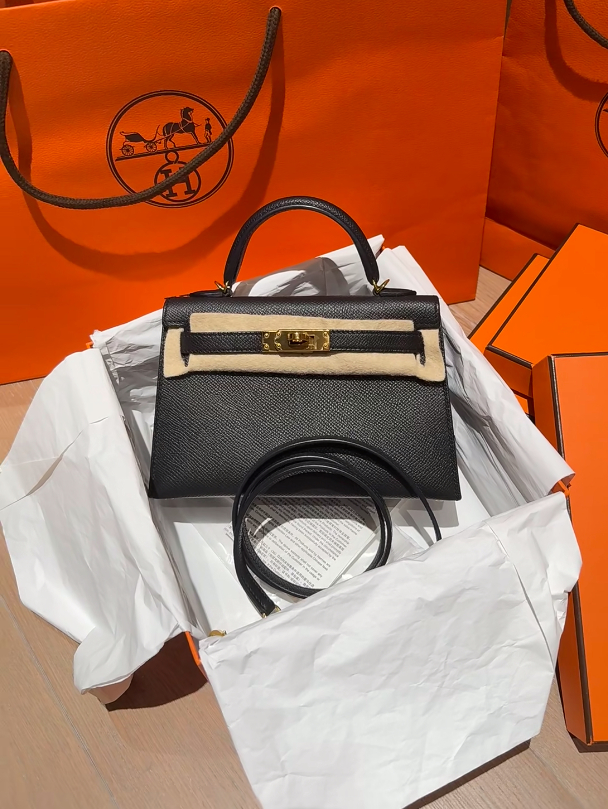 Kelly Mini 2 Black Gold Buckle Epsom Custom - MOVEMENTARTISAN