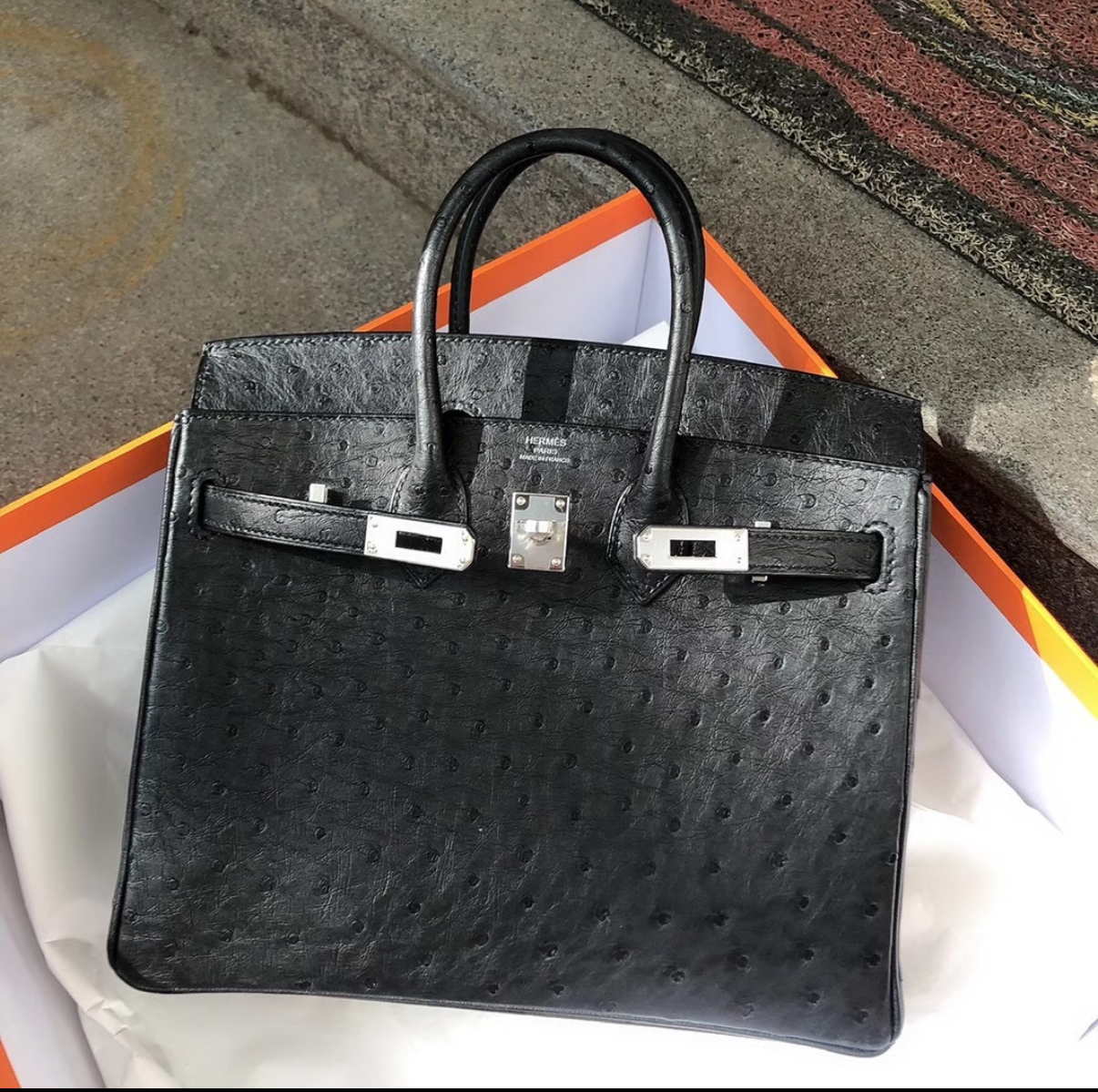 Birkin 25-35 silver buckle custom Ostrich leather - MOVEMENTARTISAN