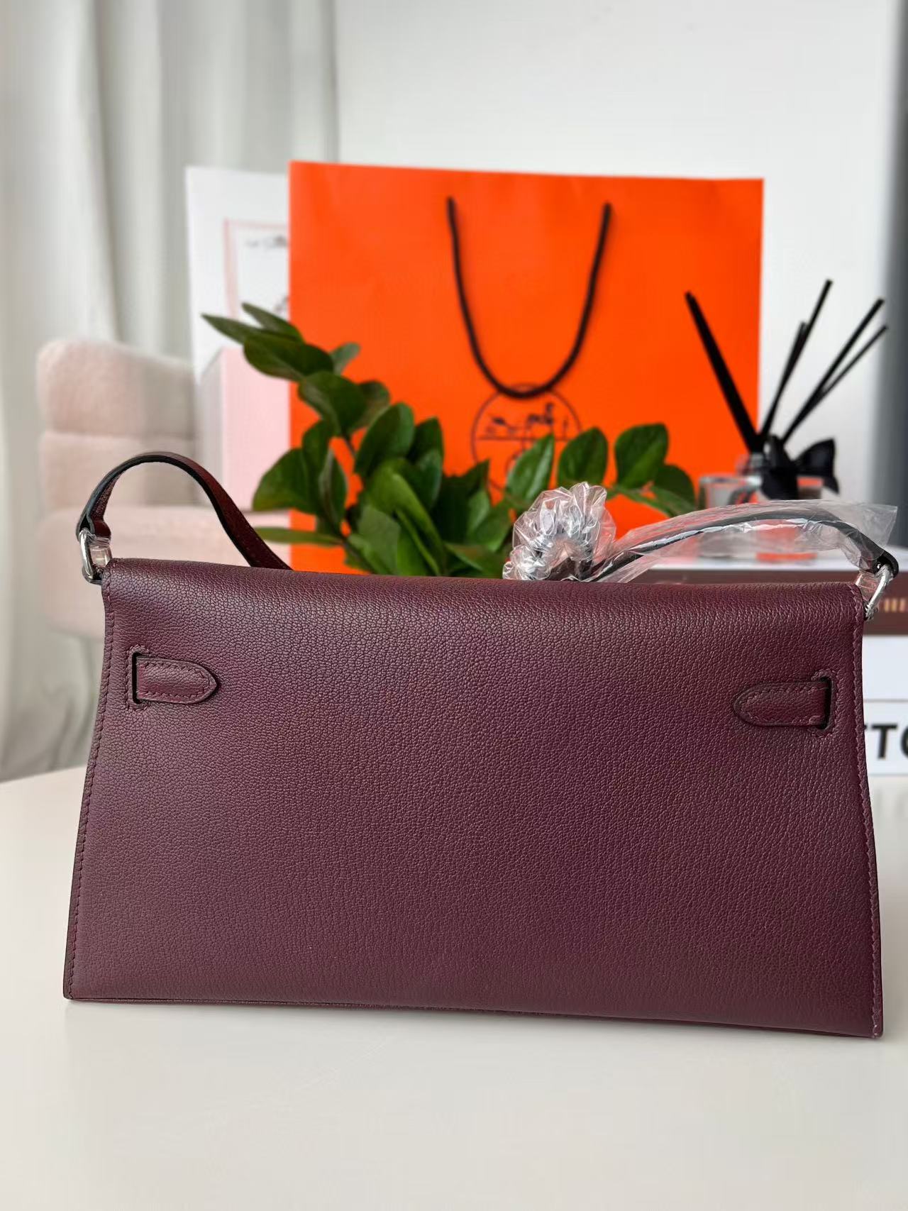 Kelly Elan Custom-made - MOVEMENTARTISAN