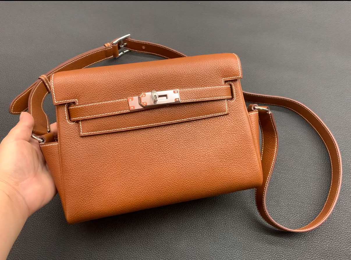Kelly PM Messenger Bag 25 Custom - MOVEMENTARTISAN