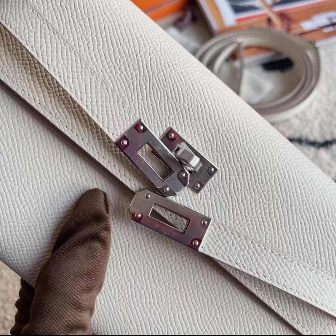 Kelly wallet Custom-made - MOVEMENTARTISAN