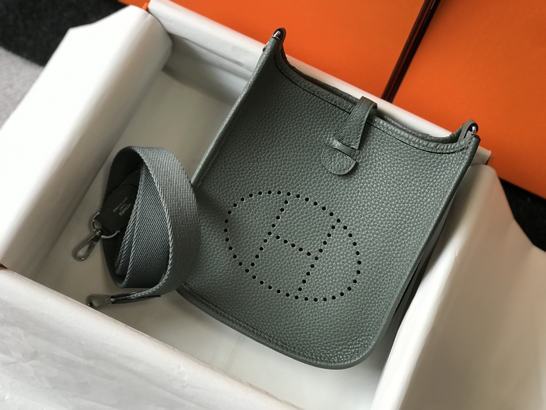 Evelyn 16-29 custom - MOVEMENTARTISAN