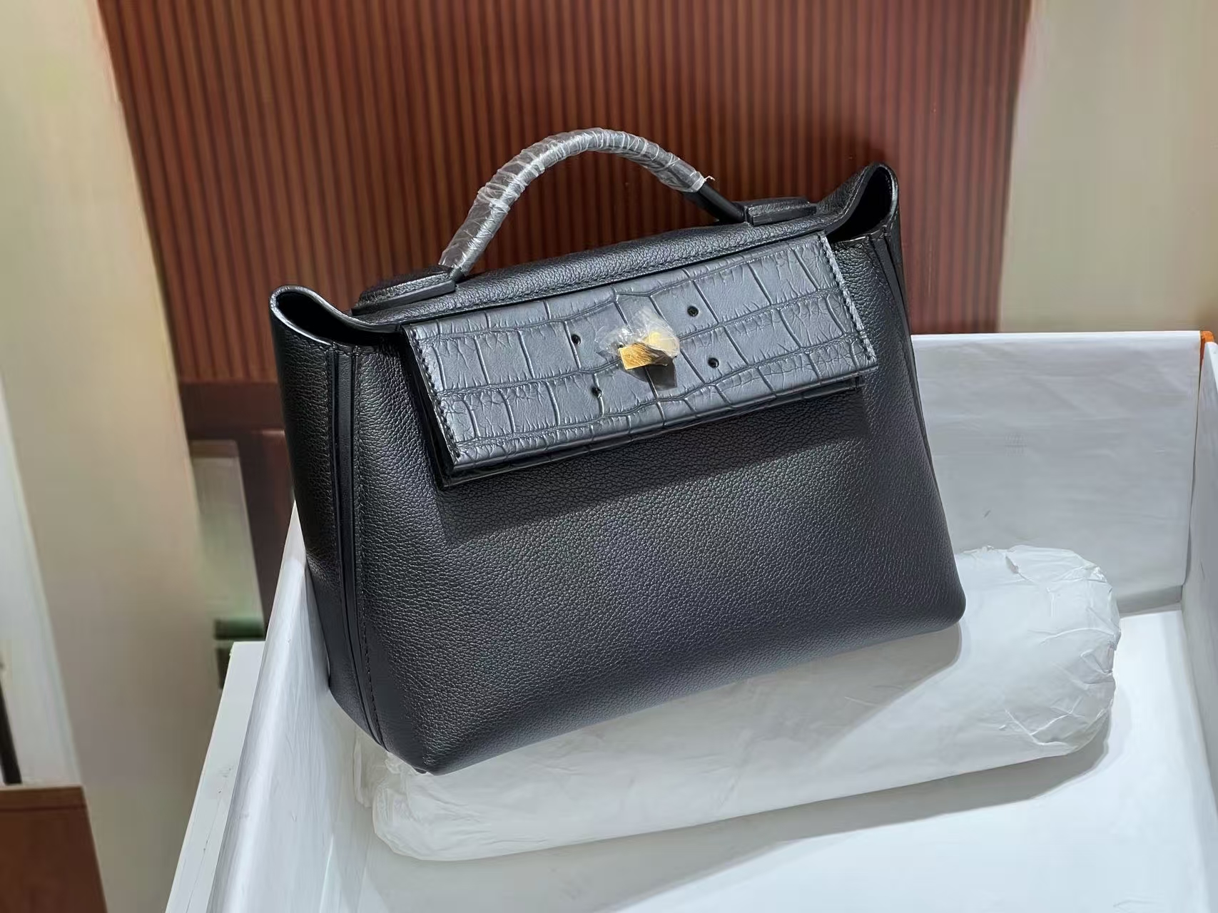 Crocodile leather patchwork cowhide 2424 Black gold buckle - MOVEMENTARTISAN