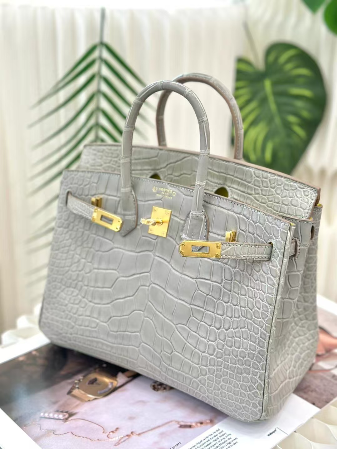 Birkin 25-30 Pearl Grey with Lemon Yellow - MOVEMENTARTISAN