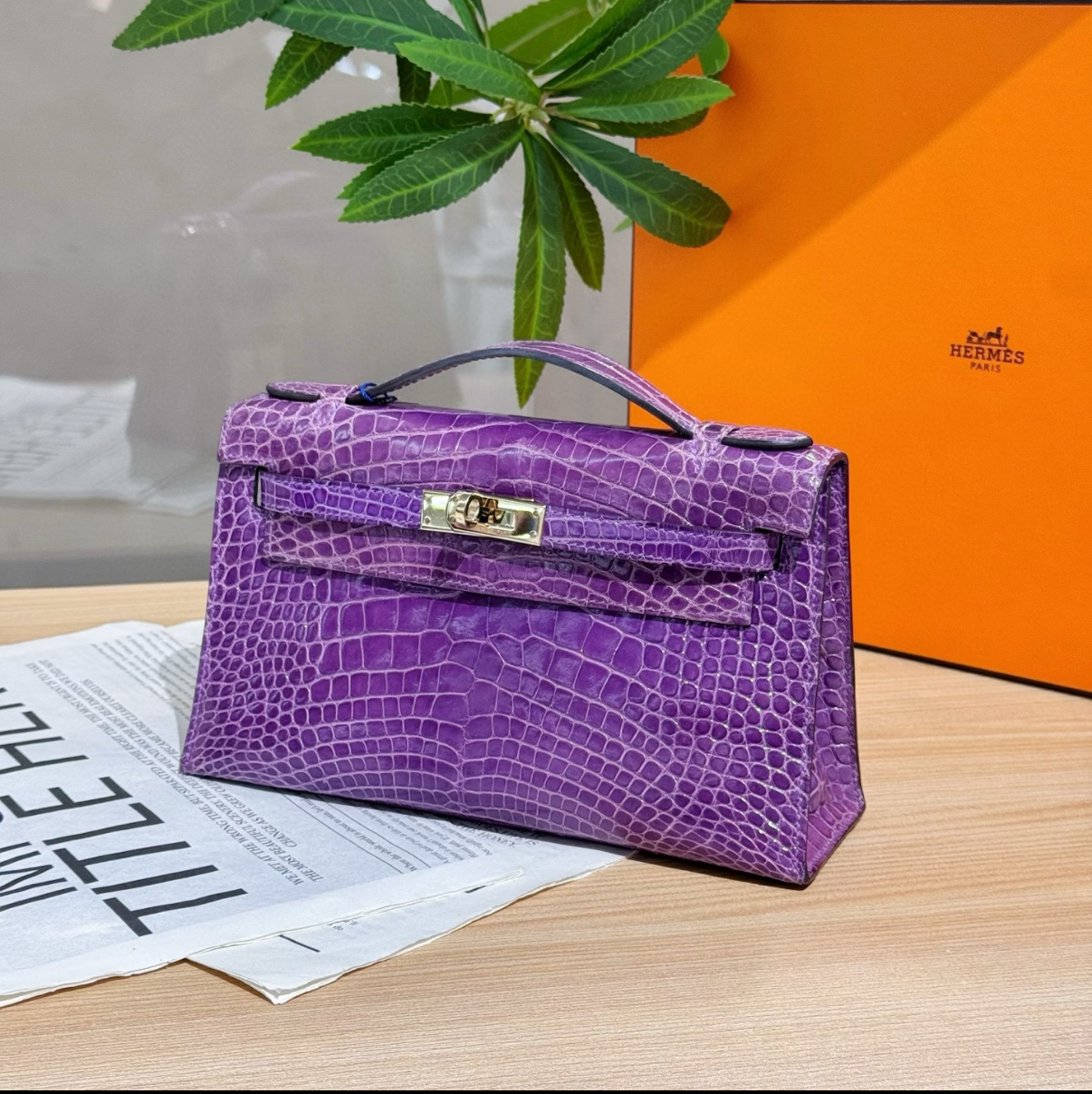 mini Kelly 1 generation purple shiny crocodile leather with gold buckle - MOVEMENTARTISAN