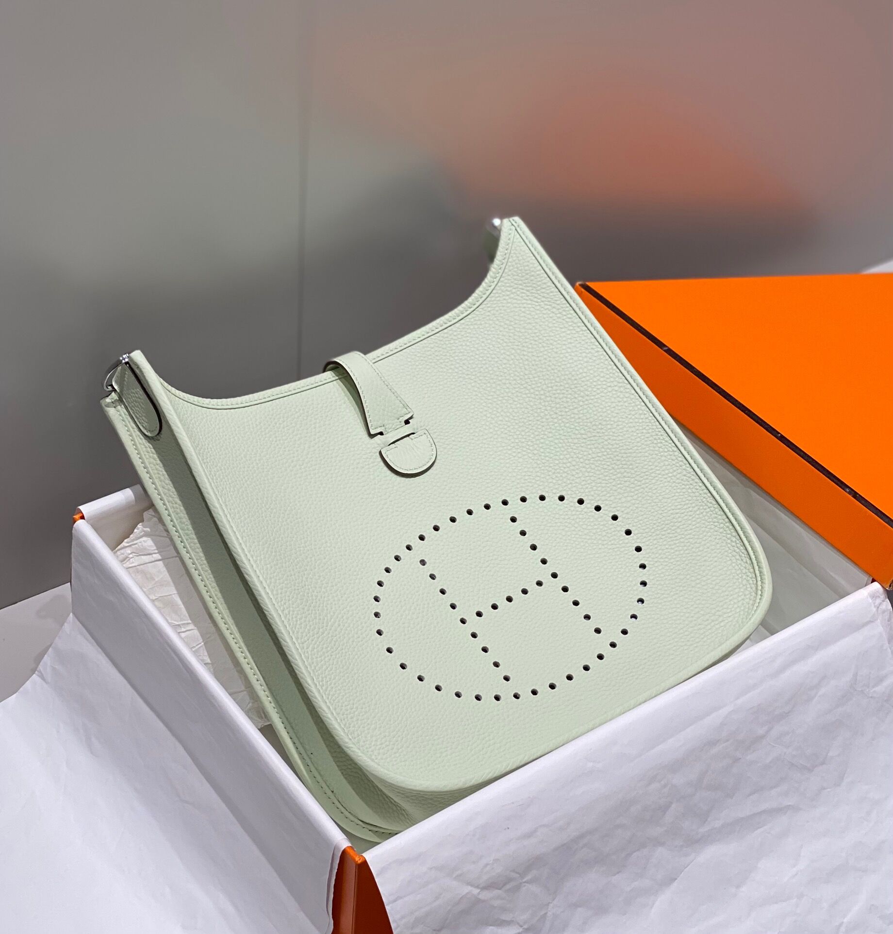 Evelyn 16-29 custom - MOVEMENTARTISAN