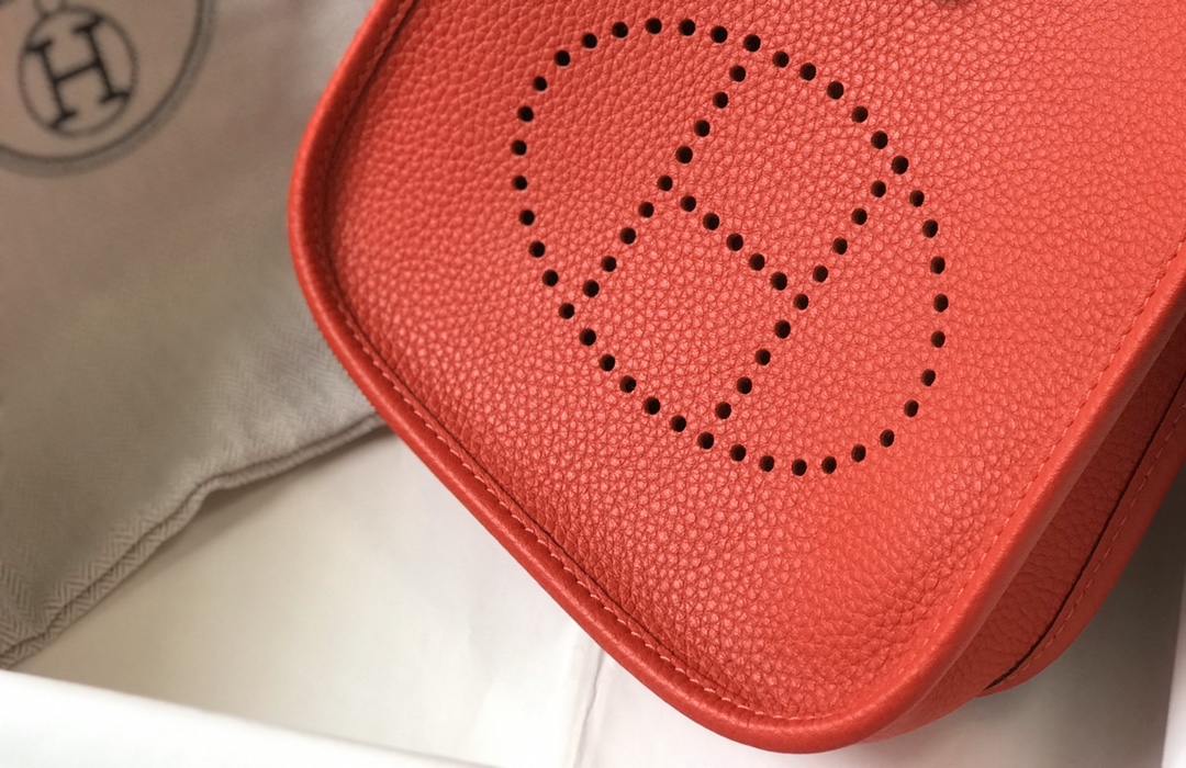 Evelyn 16-29 custom - MOVEMENTARTISAN