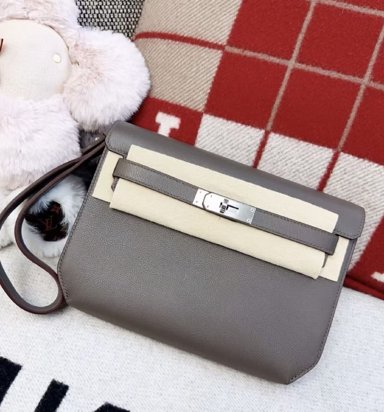 Depeches 25 Grey Custom - MOVEMENTARTISAN