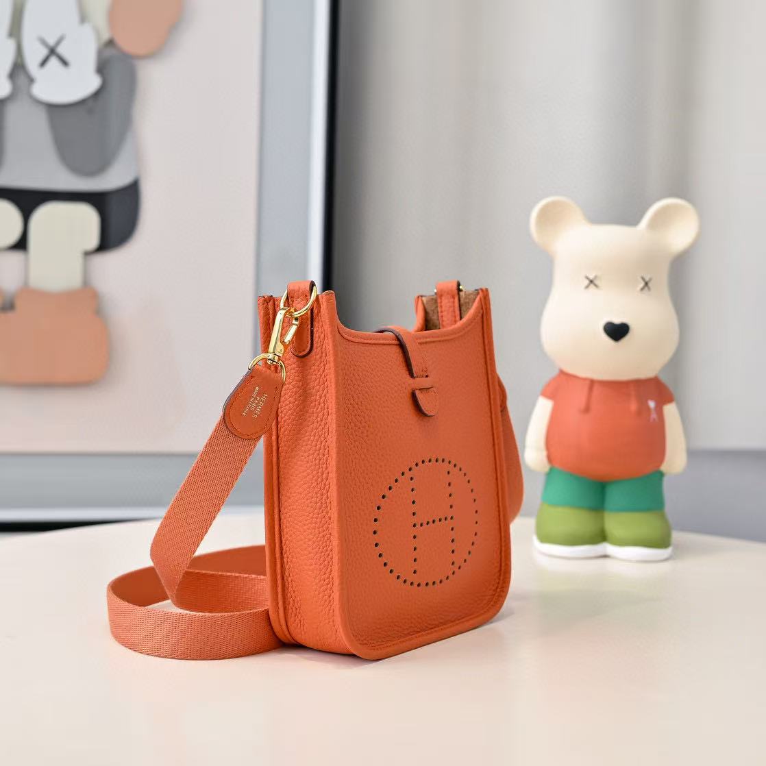 Evelyn 16-29 Custom-made - MOVEMENTARTISAN