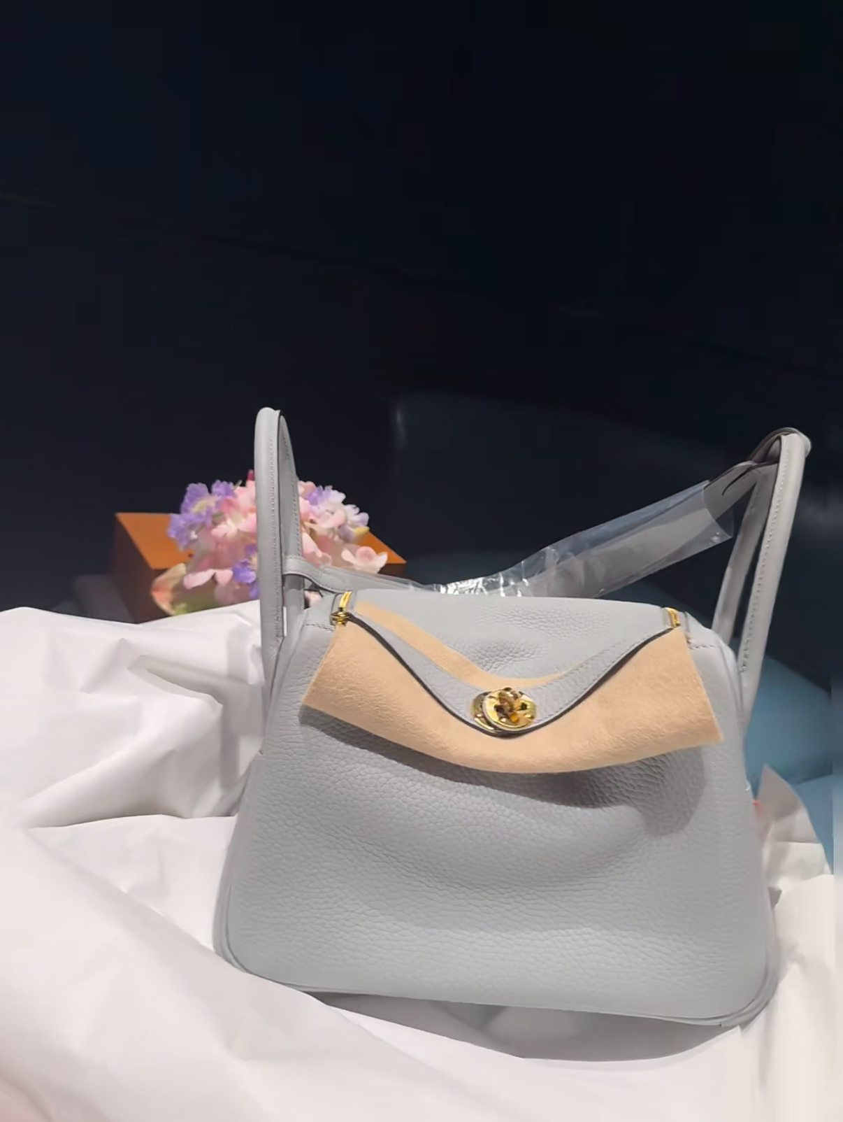 Lindy 26-30 Glacier Blue Gold Buckle Custom - MOVEMENTARTISAN