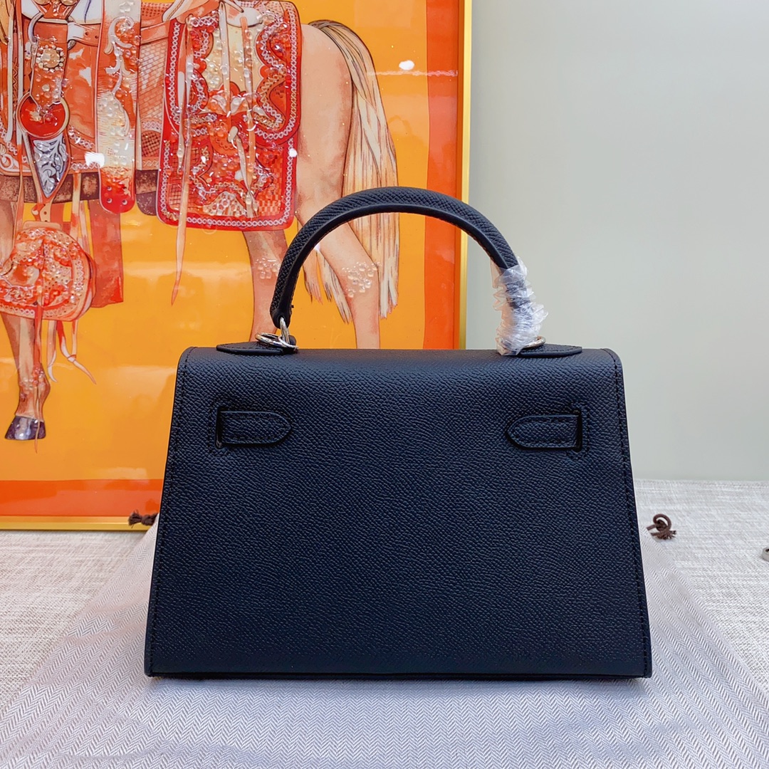 Kelly2 Mini 19 - MOVEMENTARTISAN