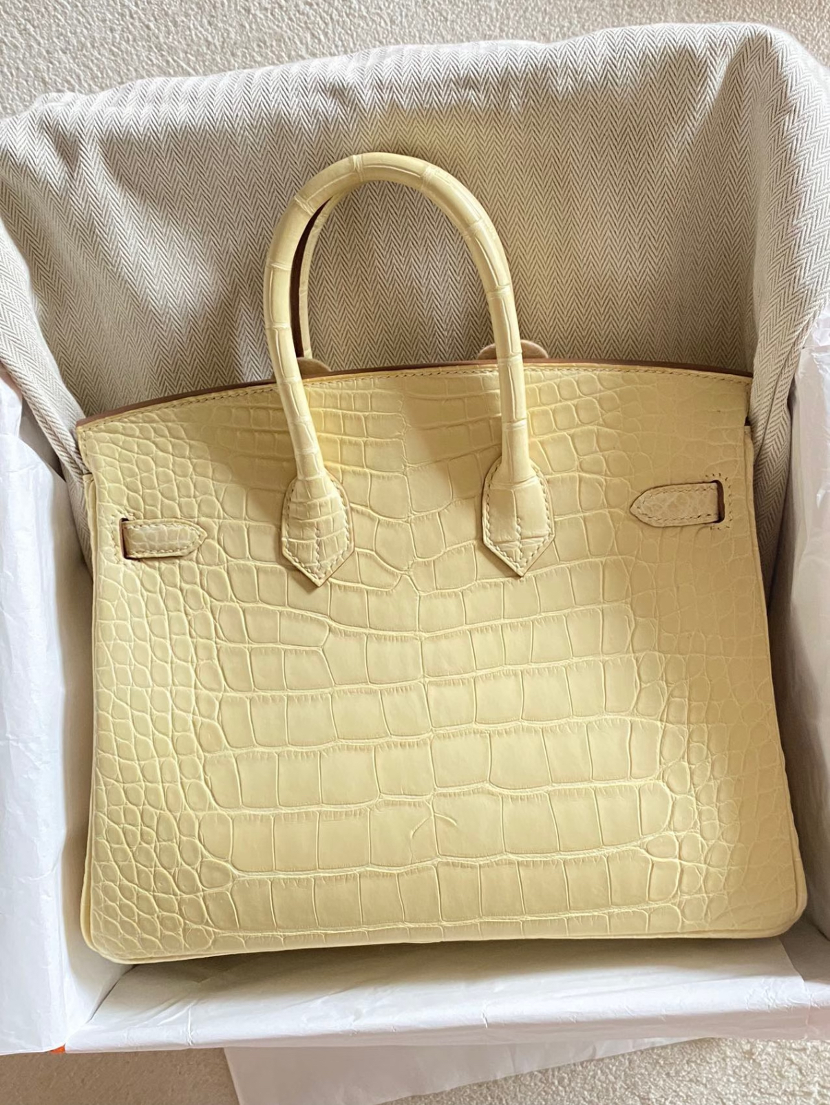 Birkin 25-30 Vanilla Crocodile Leather Custom - MOVEMENTARTISAN