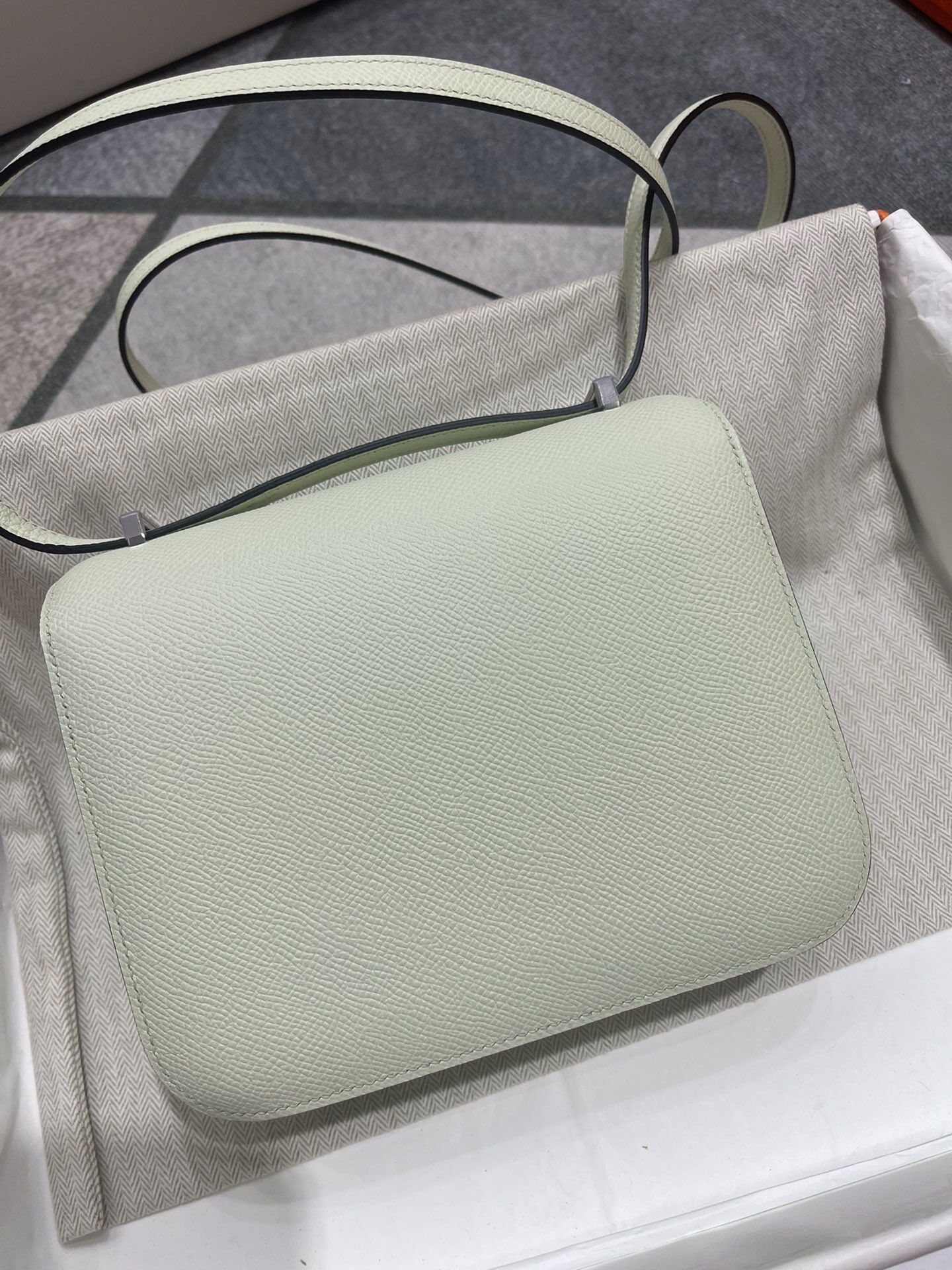 Constance Mini 19-24 - MOVEMENTARTISAN