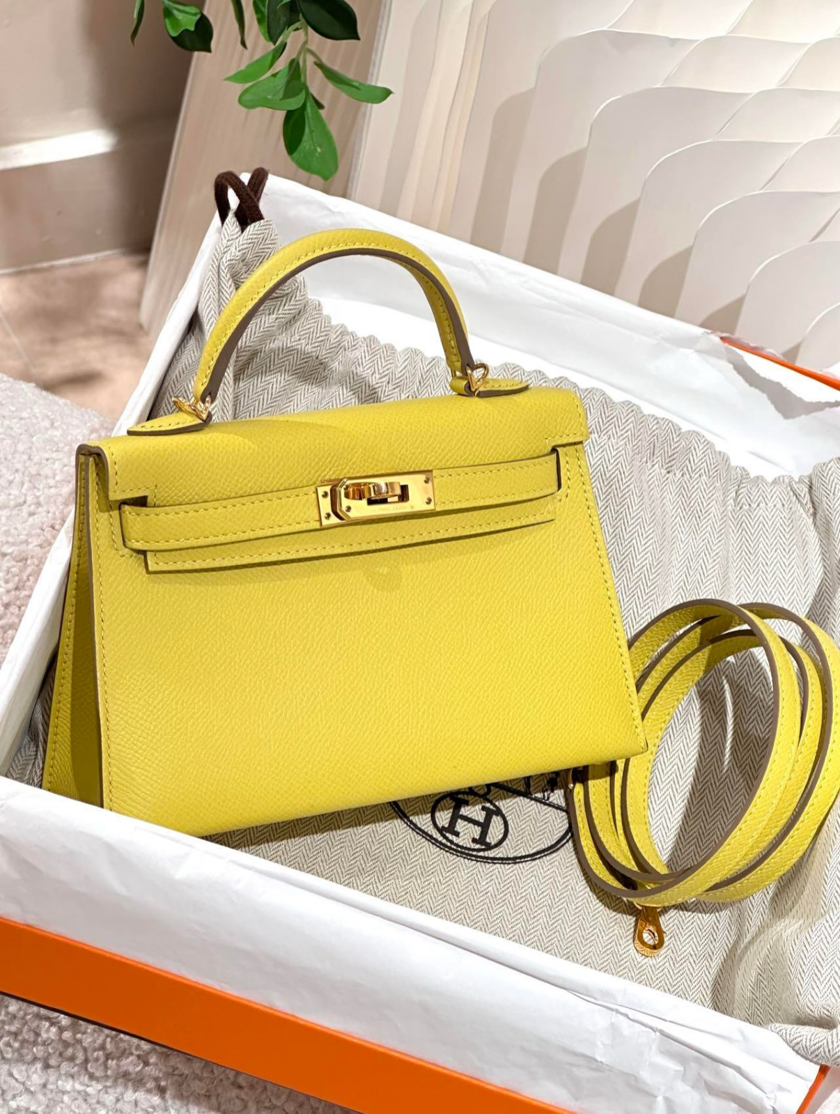 Kelly Mini 19 Candy Yellow Gold buckle EPSOM Custom - MOVEMENTARTISAN