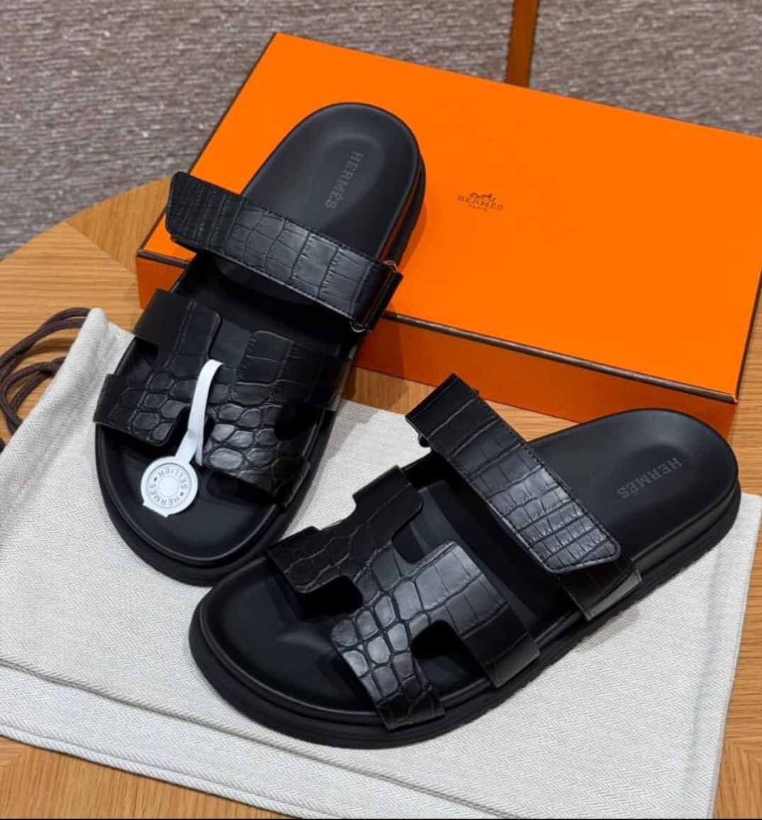 black crocodile leather slippers - MOVEMENTARTISAN