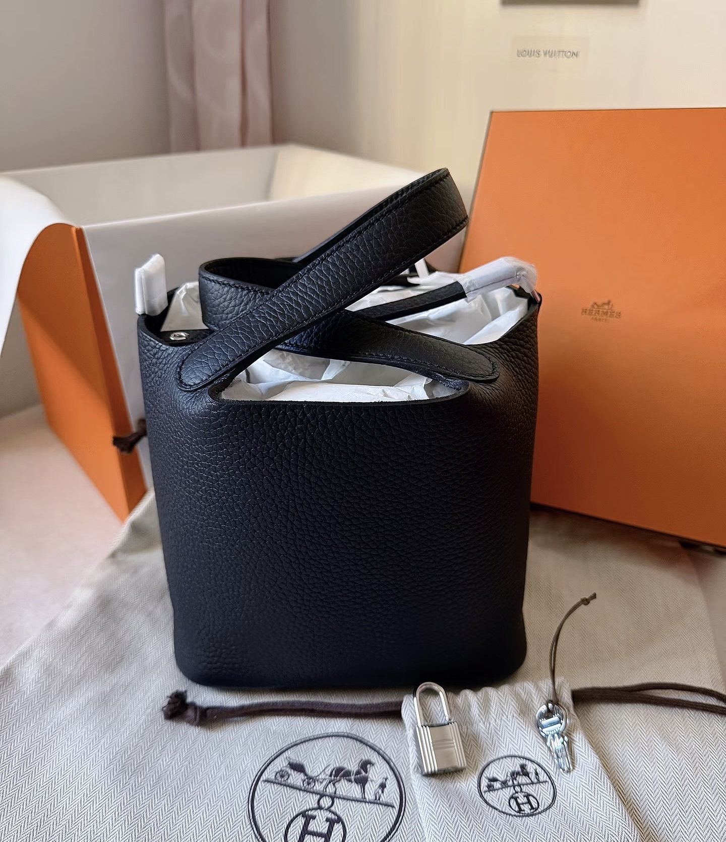 Picotin 22 custom Black - MOVEMENTARTISAN