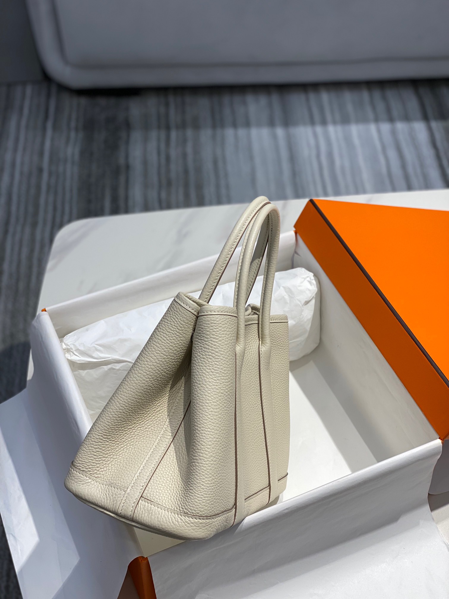 Garden party 30-36 - MOVEMENTARTISAN