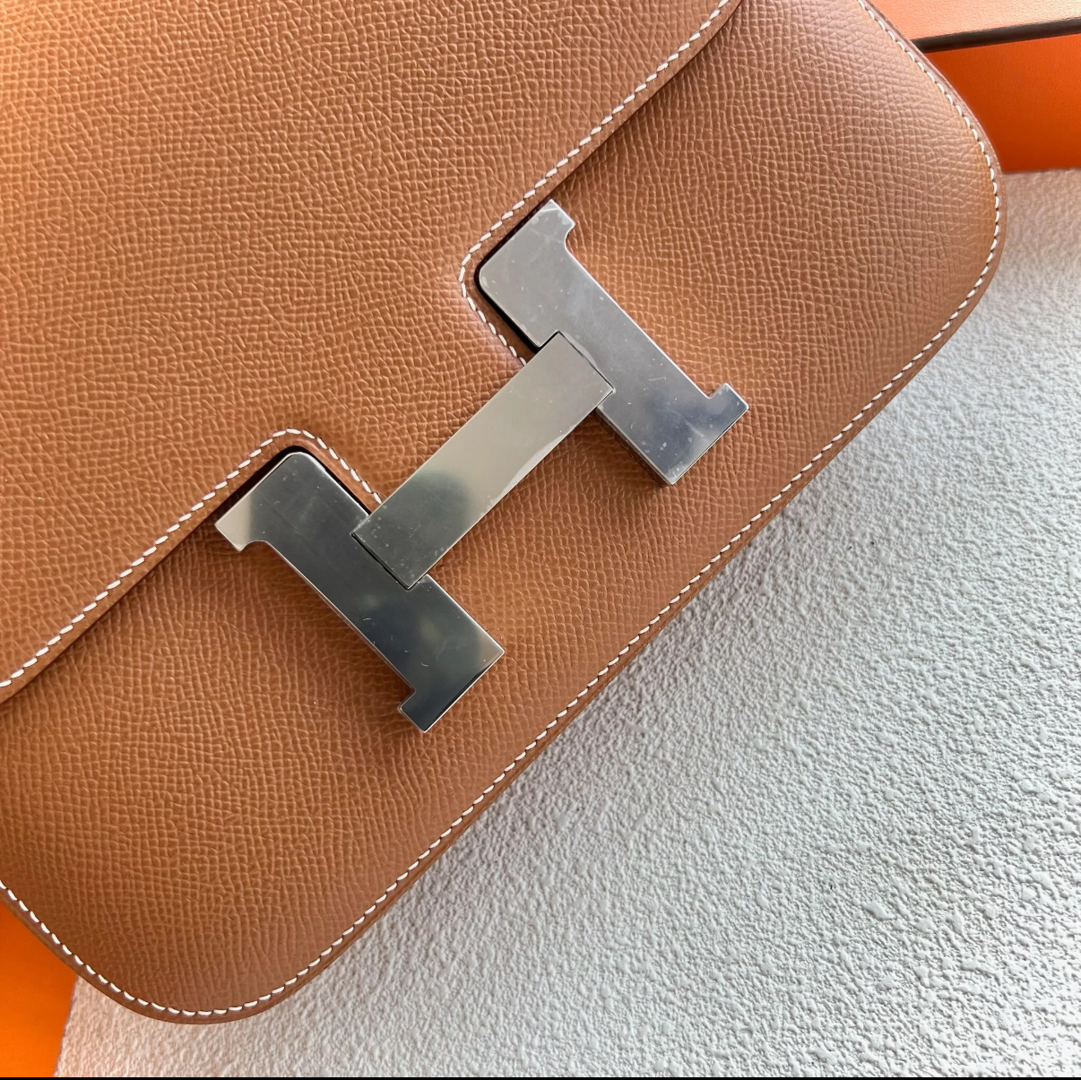 constance 19-24 brown - MOVEMENTARTISAN