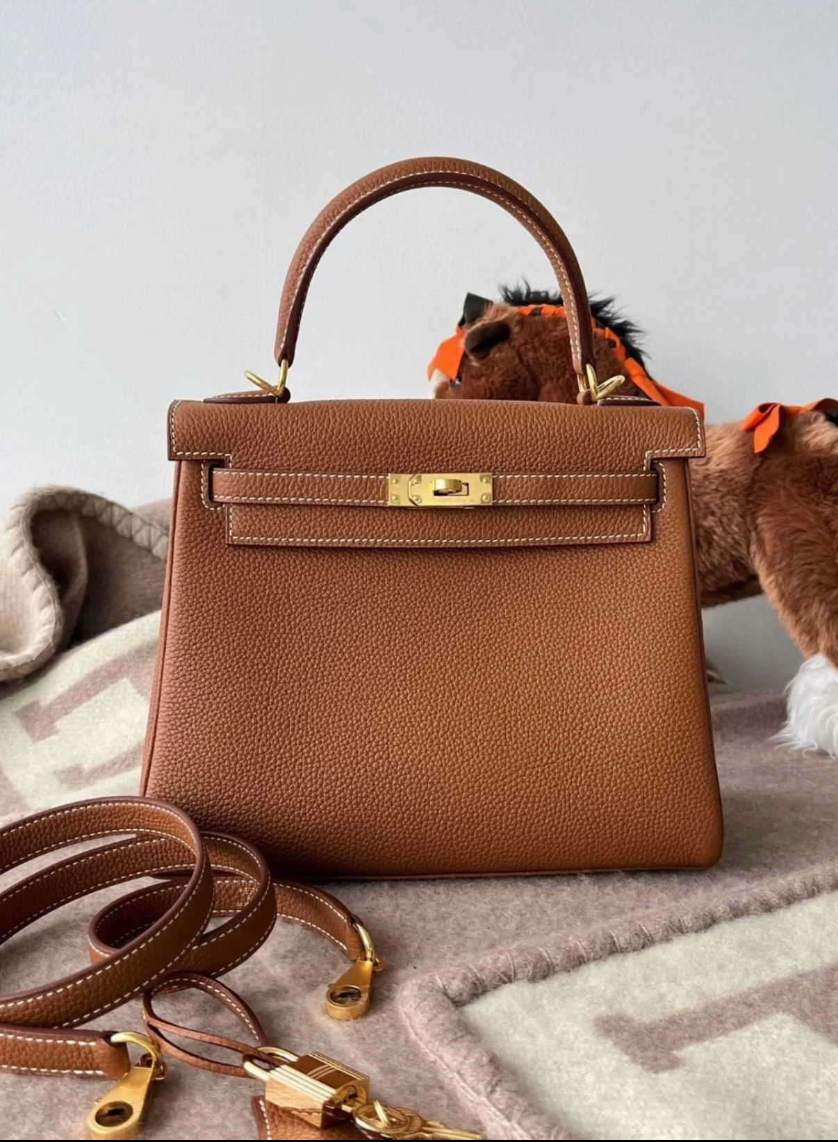 Kelly 35 TOGO Bag Customization - MOVEMENTARTISAN