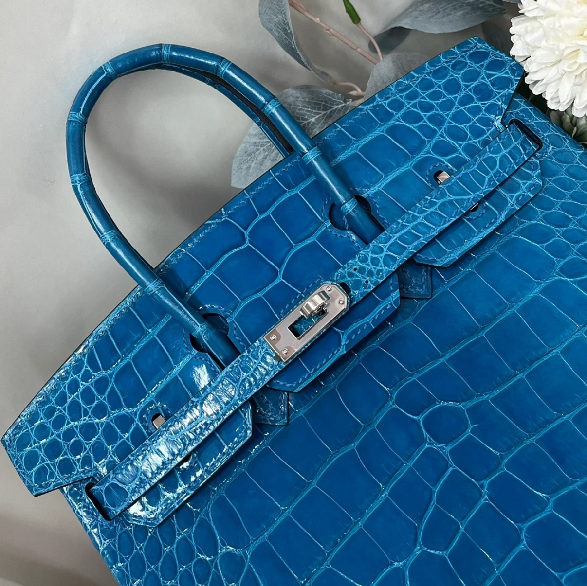 Birkin 25-30 Izmir Blue Shiny Crocodile Leather - MOVEMENTARTISAN