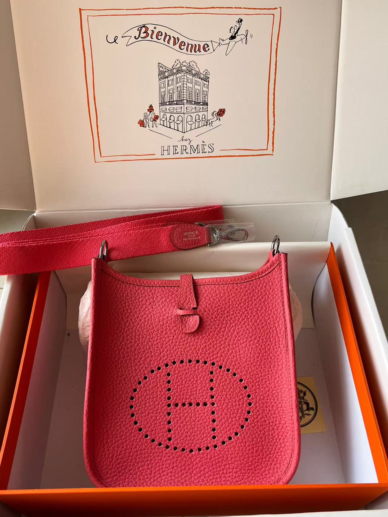 Evelyn 16-29 Custom-made - MOVEMENTARTISAN