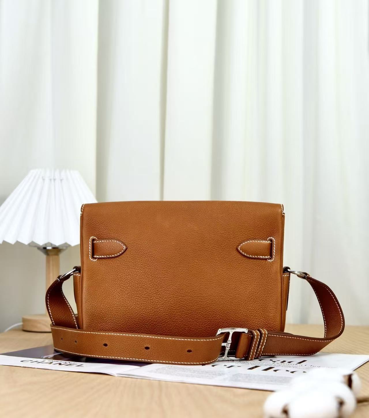 Kelly Messenger PM Brown Custom - MOVEMENTARTISAN