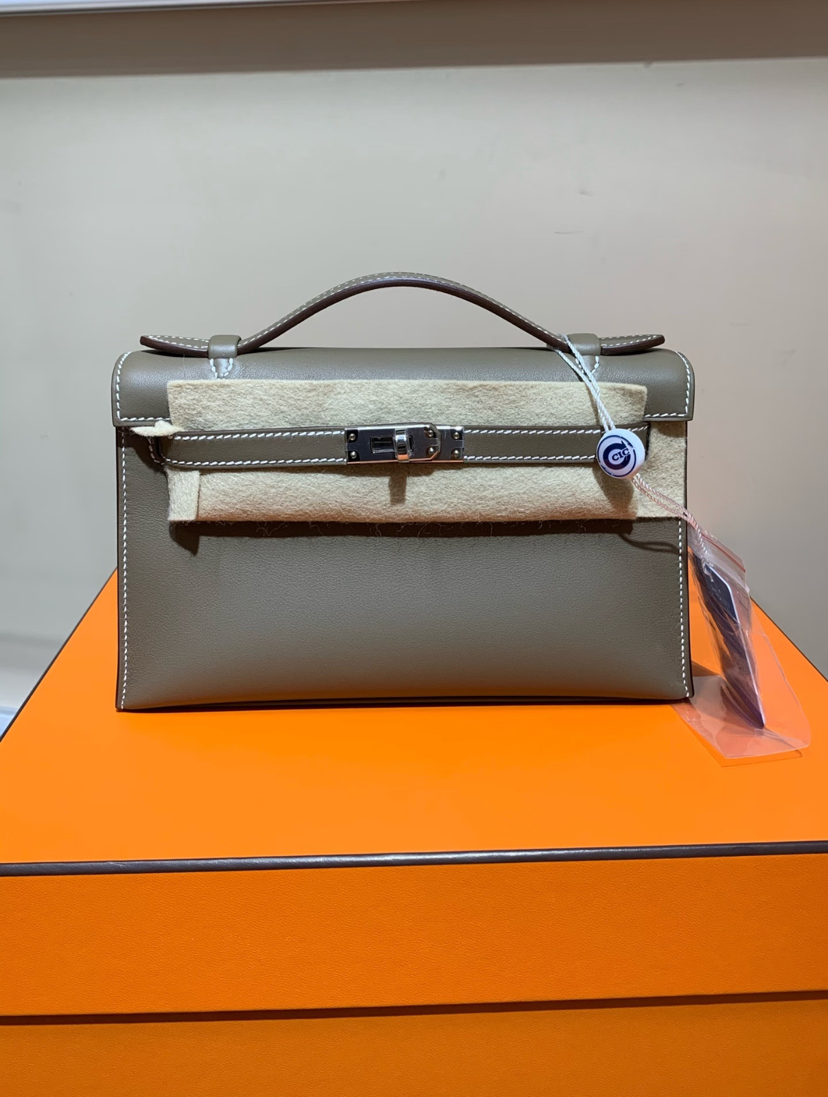 Kelly mini 1 elephant gray silver buckle custom - MOVEMENTARTISAN