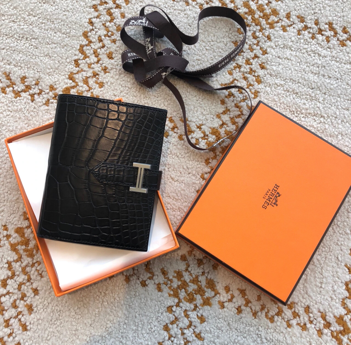 Mini Bearn card holder matte crocodile leather - MOVEMENTARTISAN