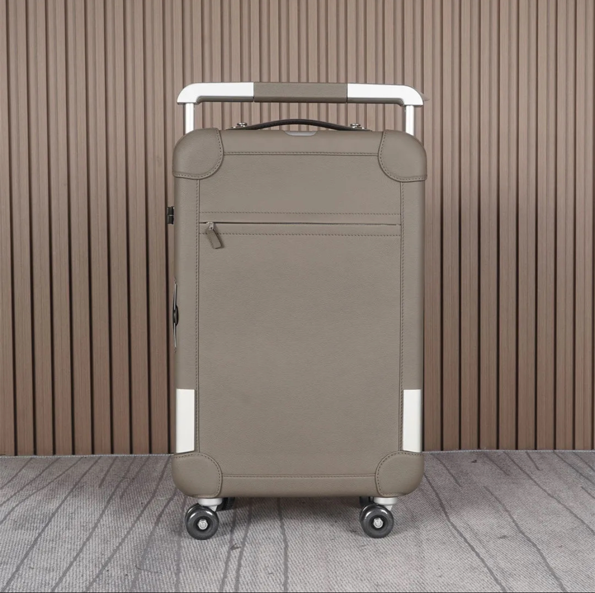 Elephant gray suitcase - MOVEMENTARTISAN