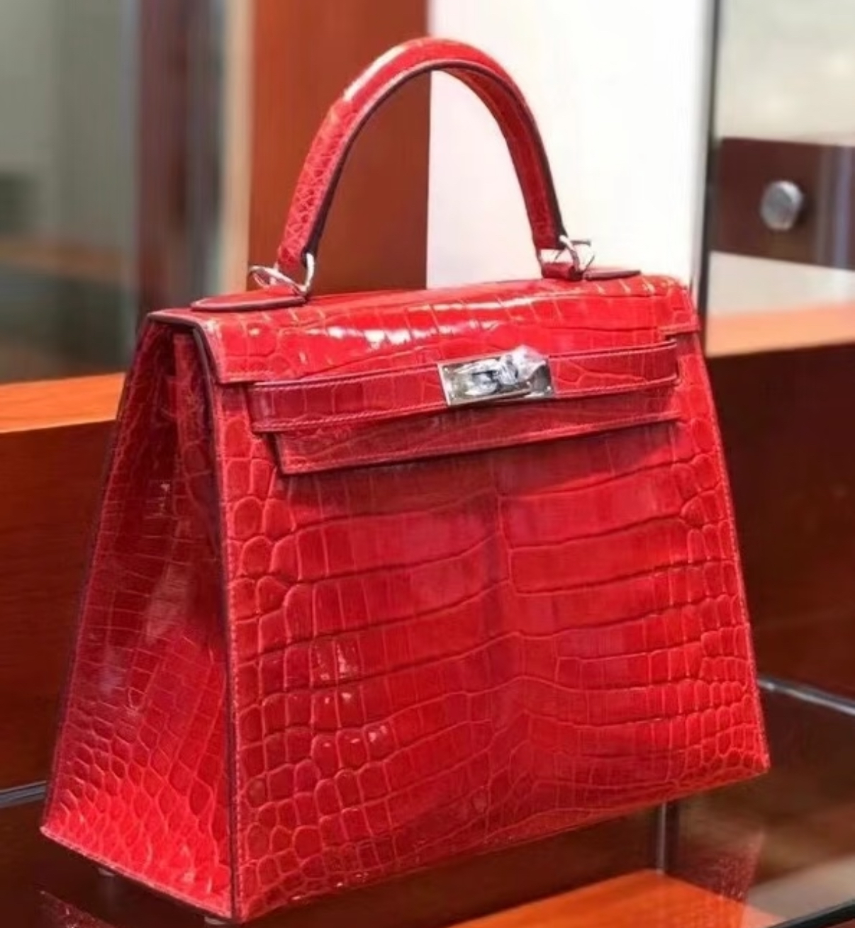 Kelly 28-32 Ferrari Red Gold Buckle Crocodile leather Custom - MOVEMENTARTISAN