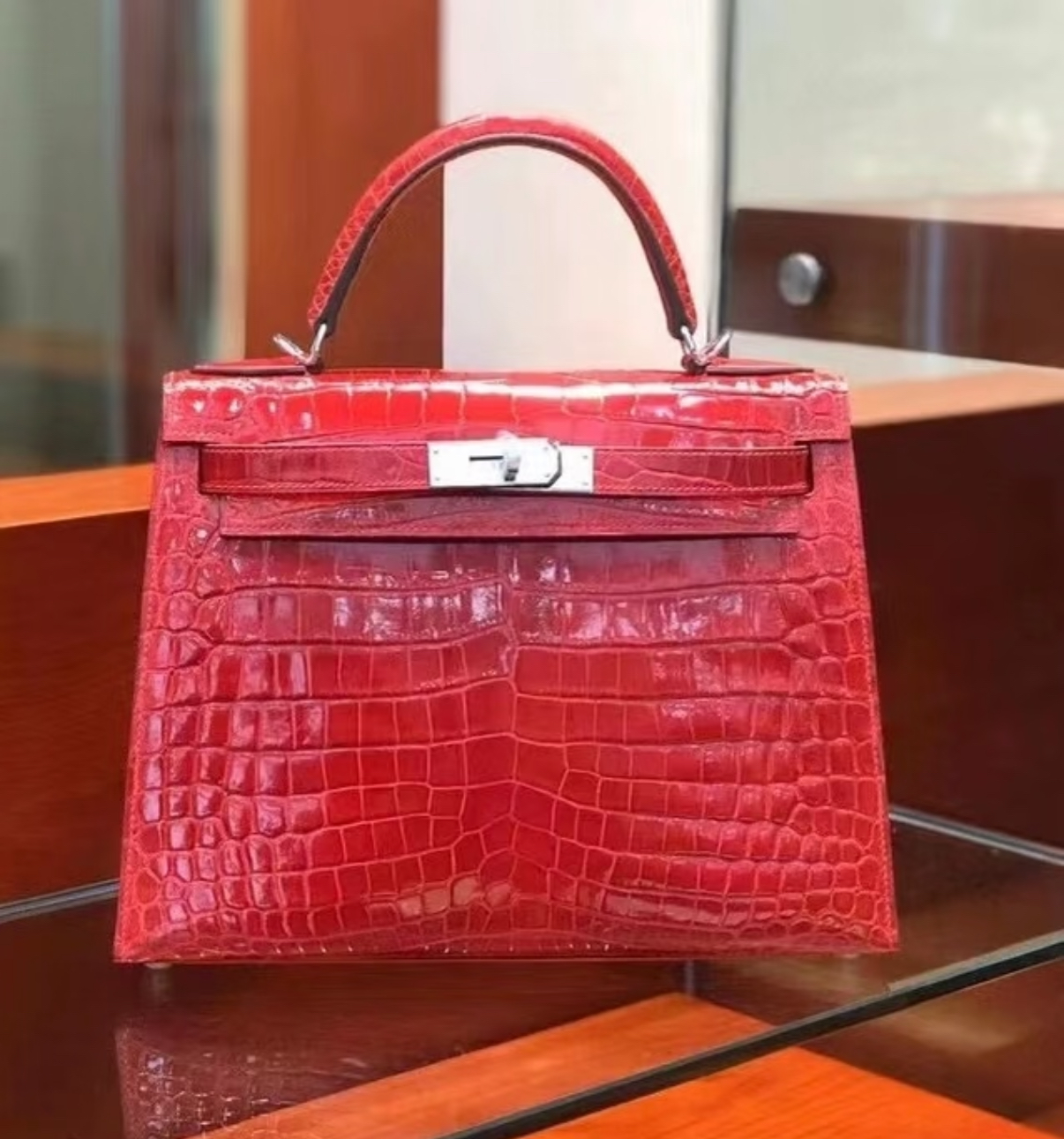 Kelly 28-32 Ferrari Red Gold Buckle Crocodile leather Custom - MOVEMENTARTISAN