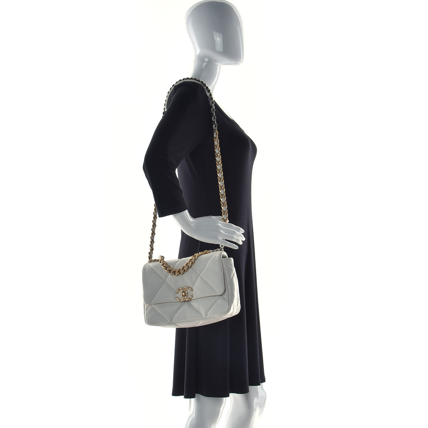 Goatskin Quilted Medium Chanel 19 Flap White - MOVEMENTARTISAN