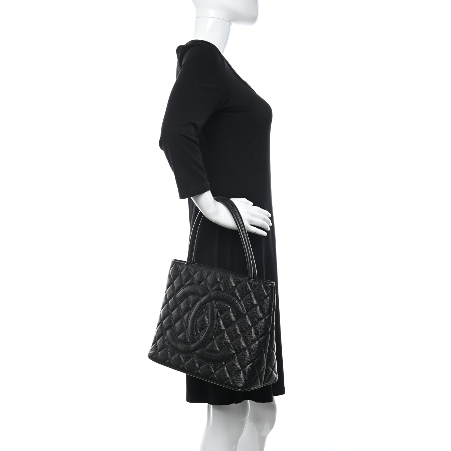 Caviar Quilted Medallion Tote Black - MOVEMENTARTISAN
