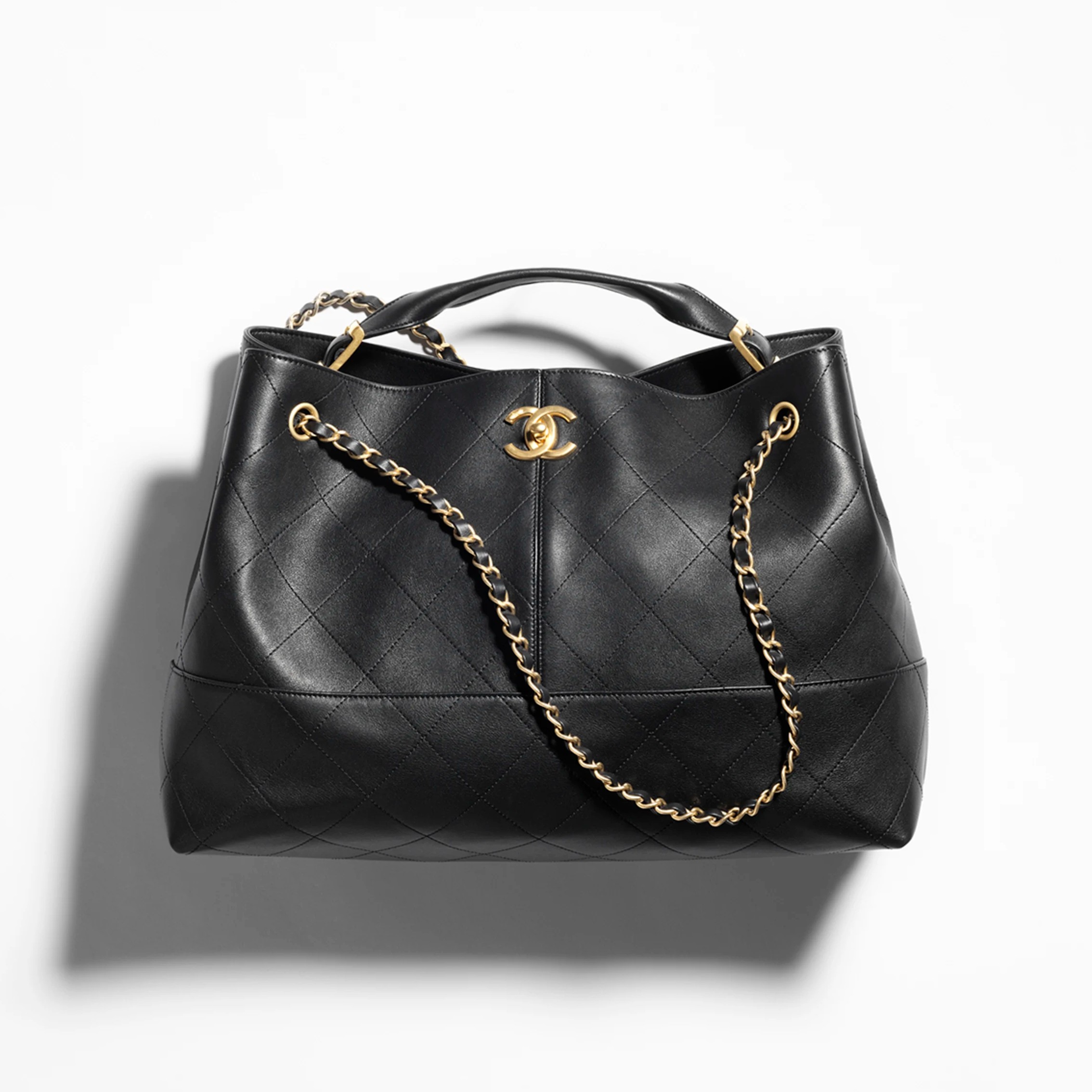Chanel 25A Shopping Bag-Black - MOVEMENTARTISAN